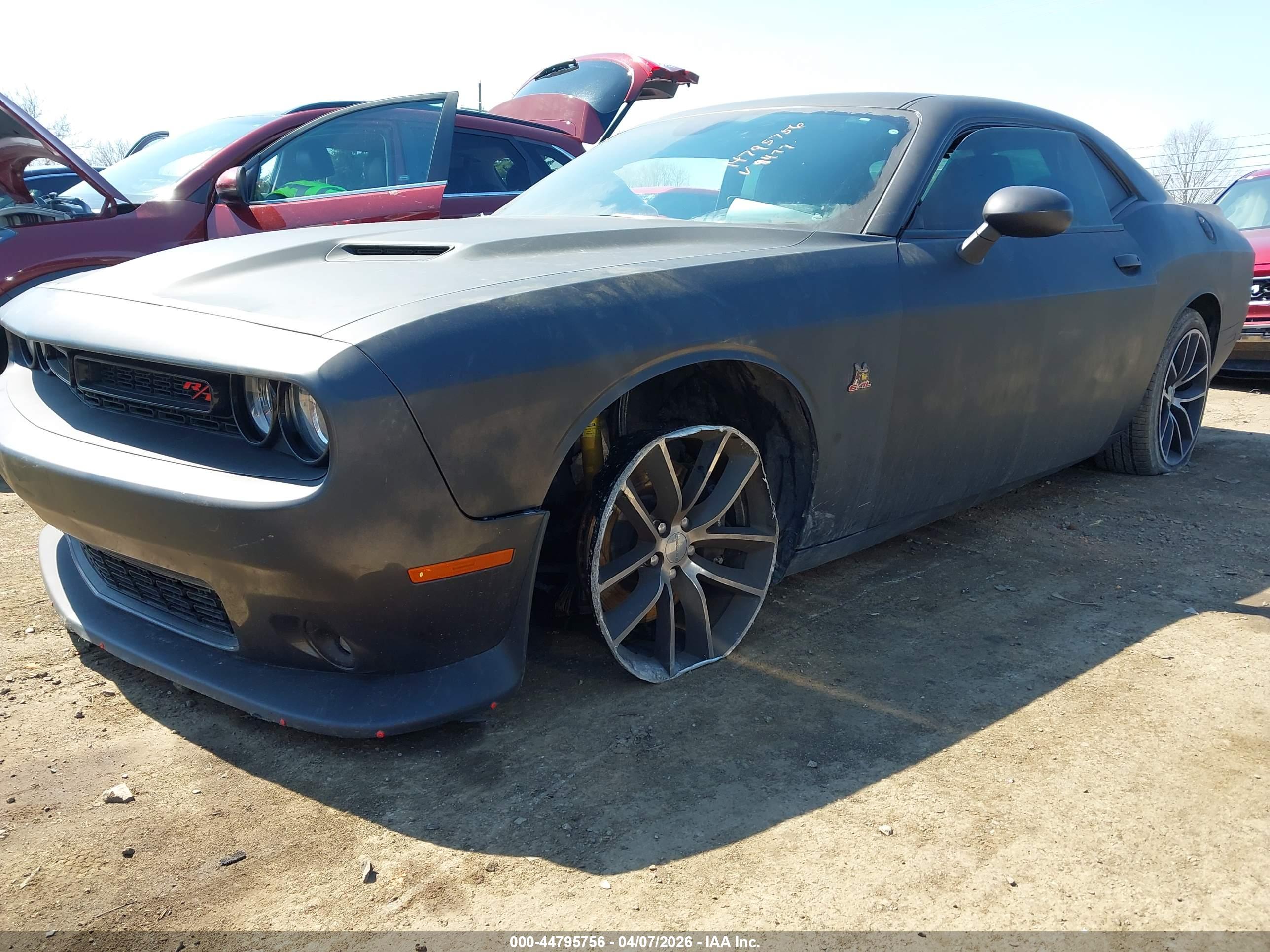 DODGE CHALLENGER image 6