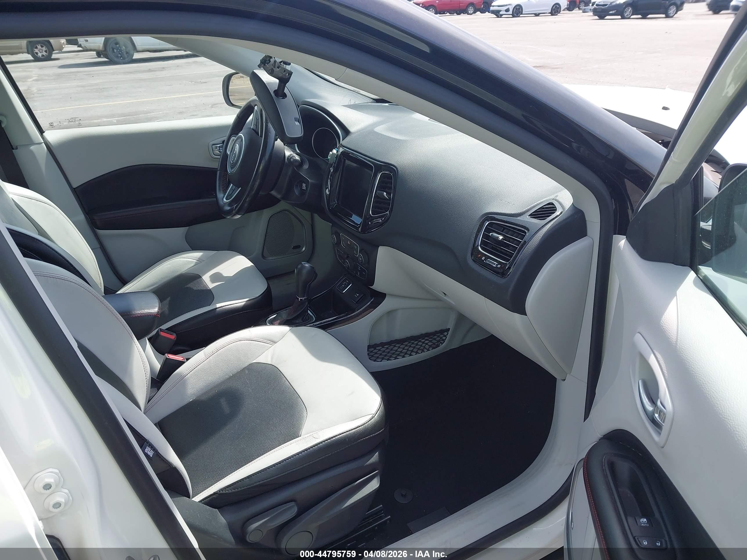 JEEP COMPASS image 5