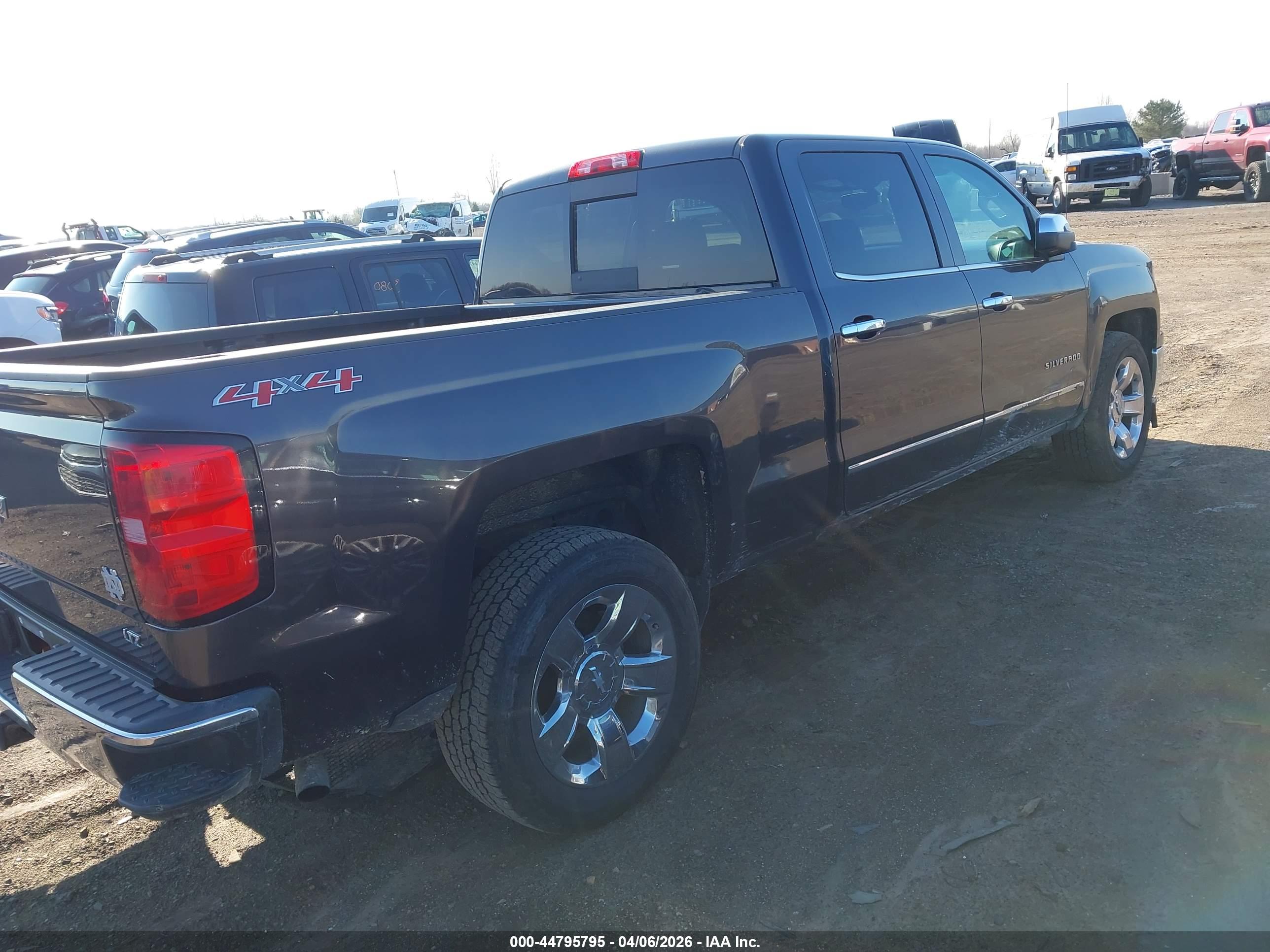 CHEVROLET SILVERADO image 4