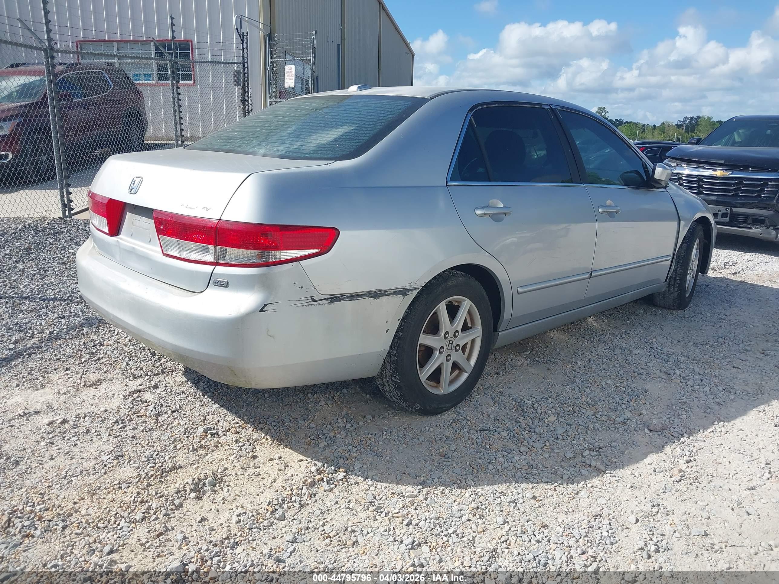 HONDA ACCORD image 4