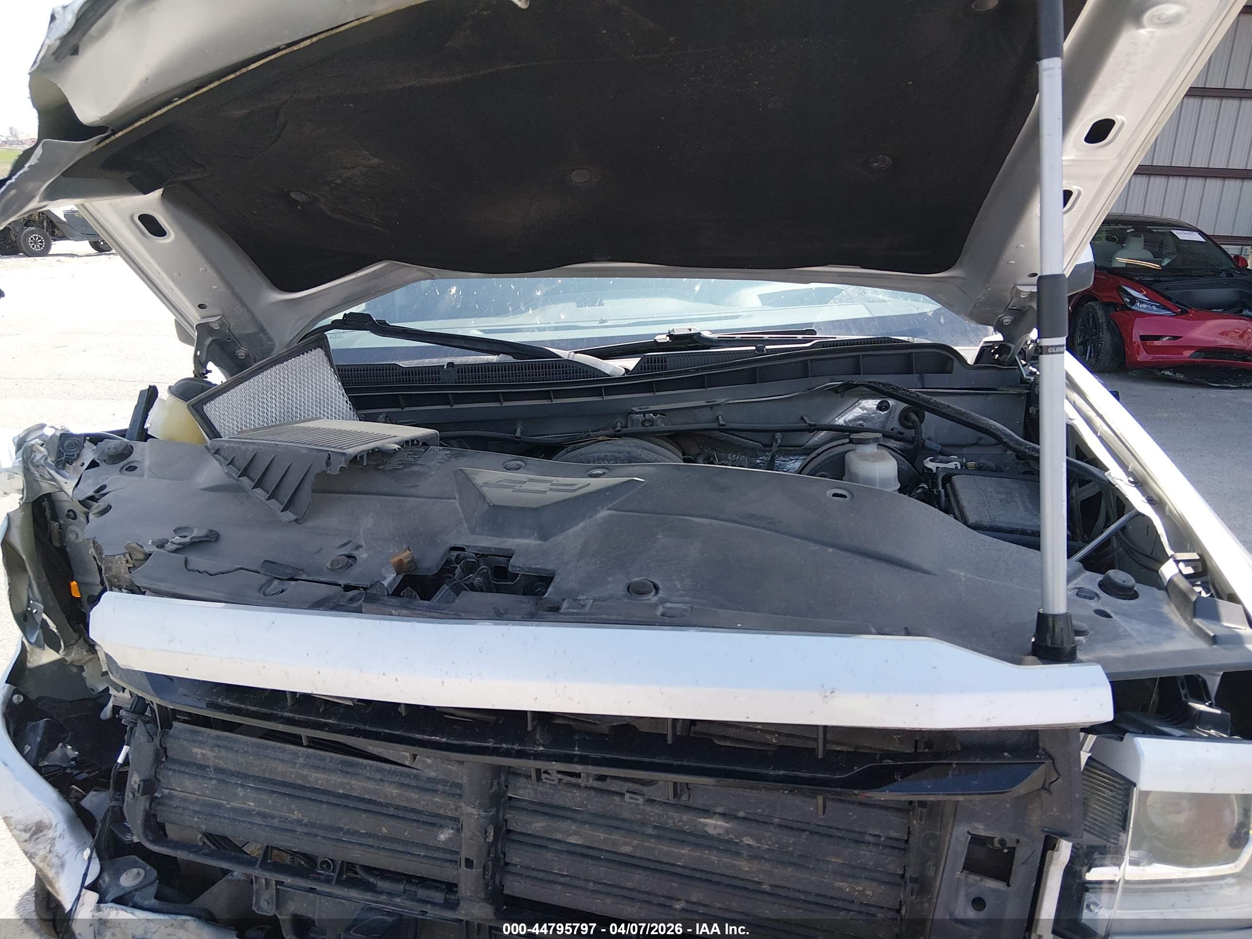CHEVROLET SILVERADO image 10