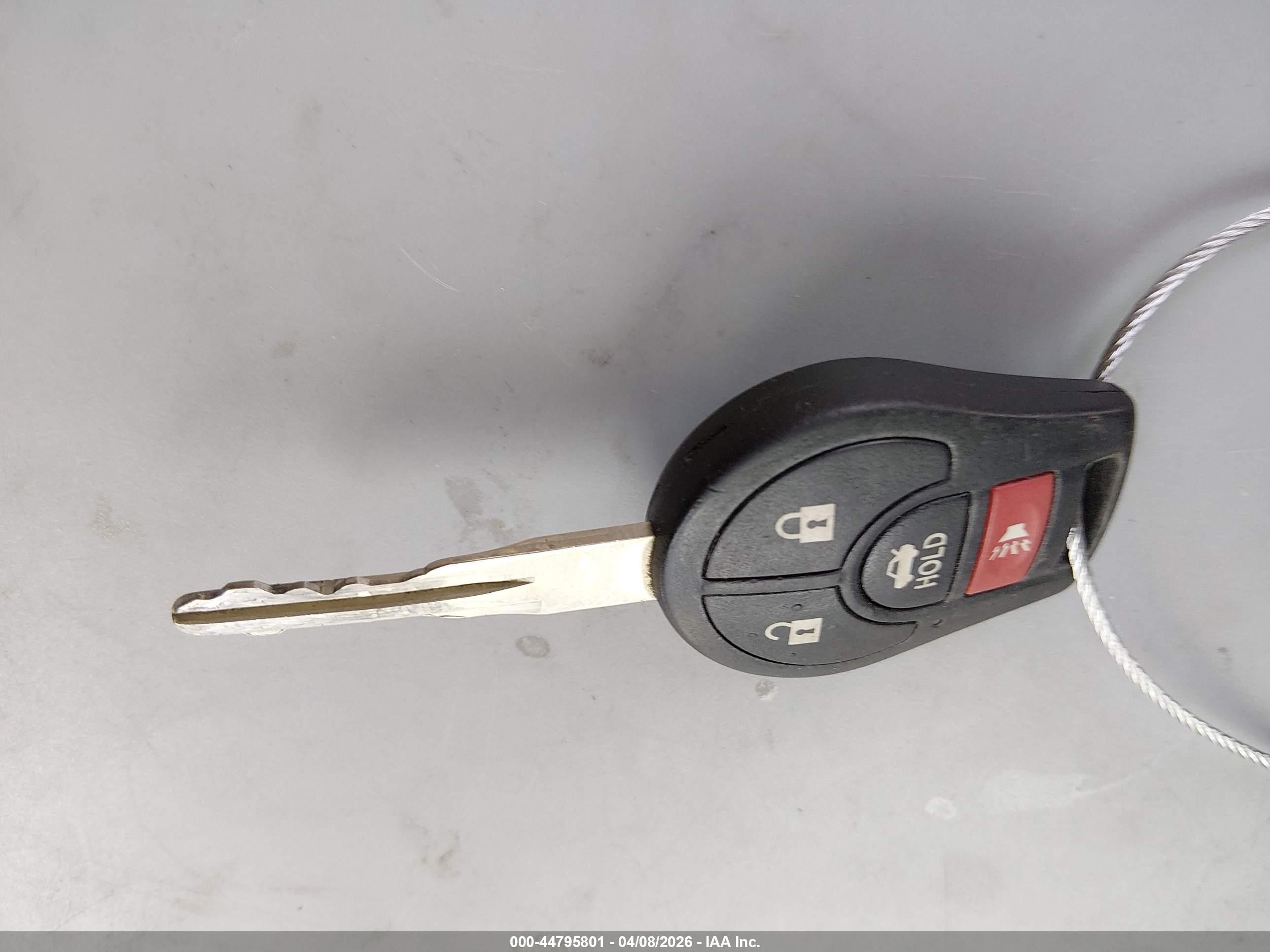 NISSAN VERSA image 11