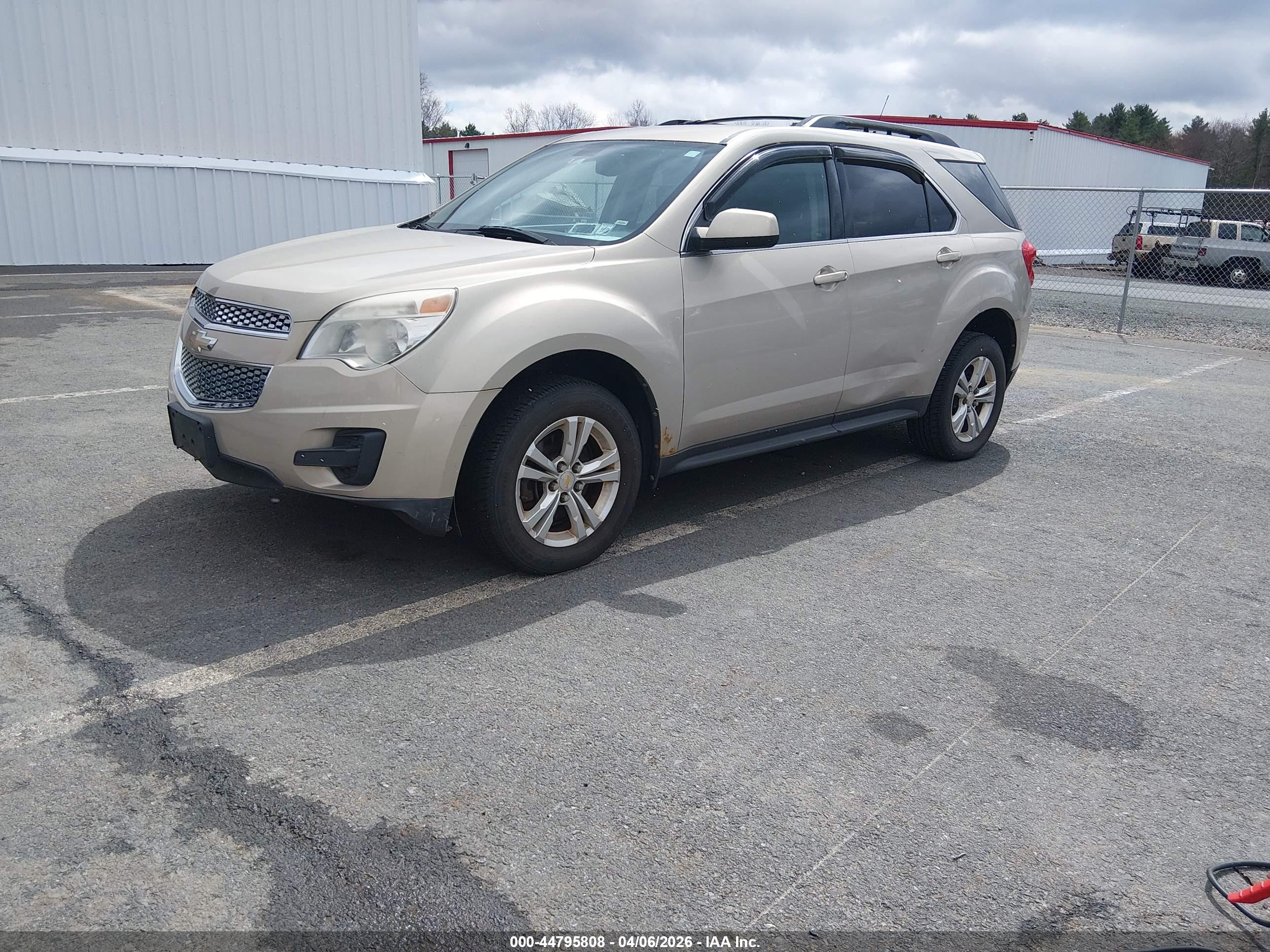 CHEVROLET EQUINOX image 4