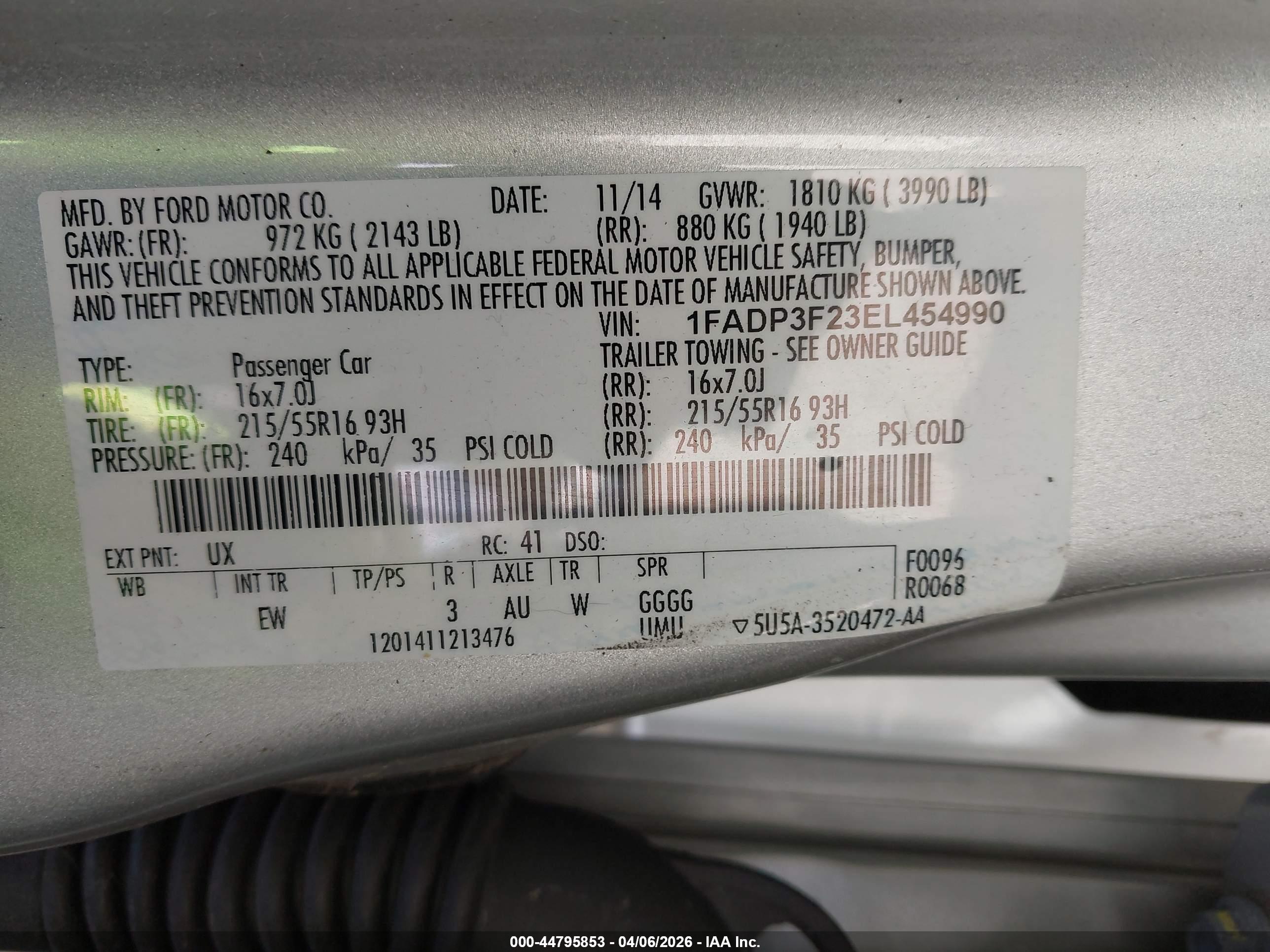 FORD FOCUS image 9