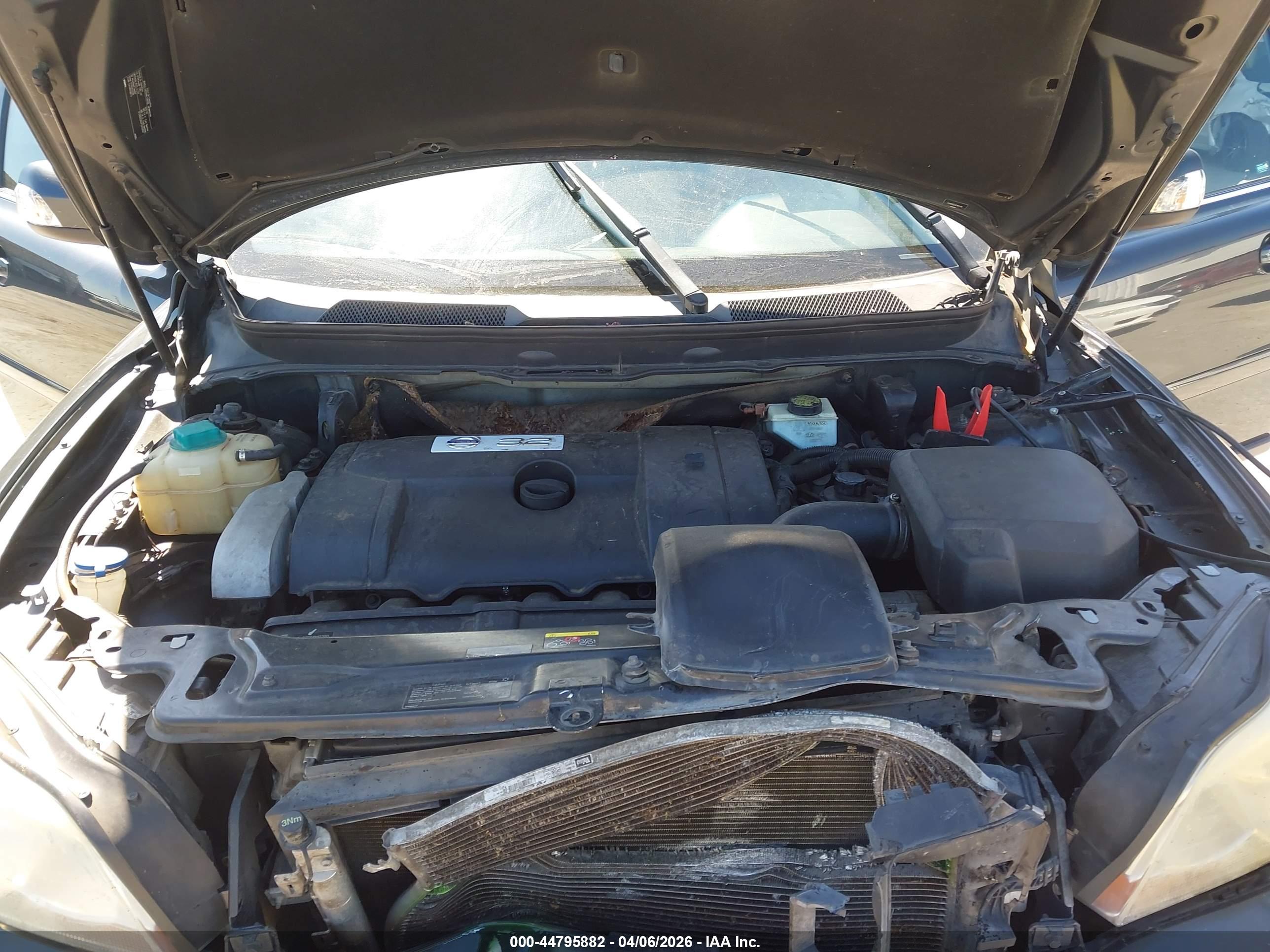VOLVO XC90 image 10