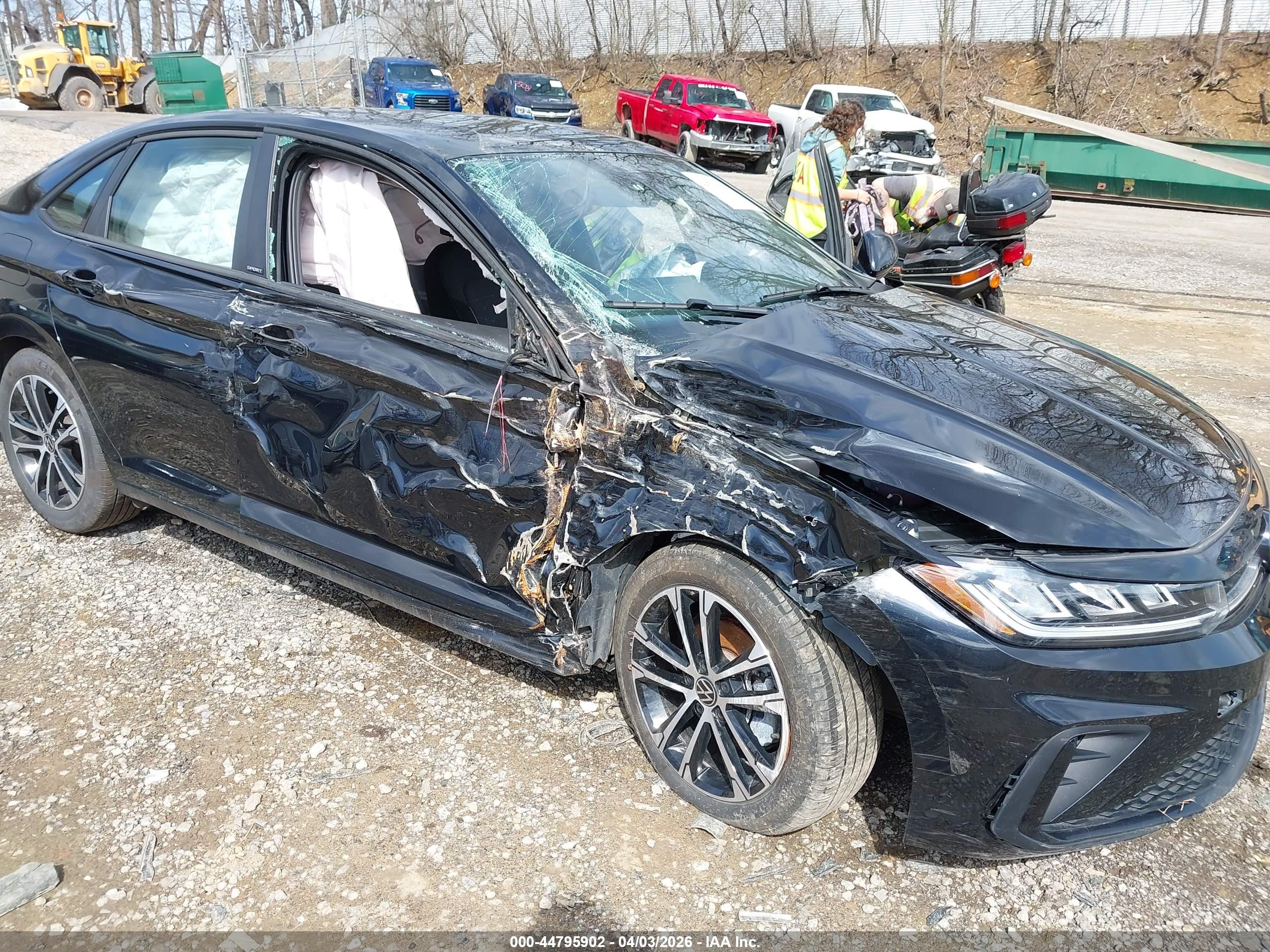 VOLKSWAGEN JETTA image 6