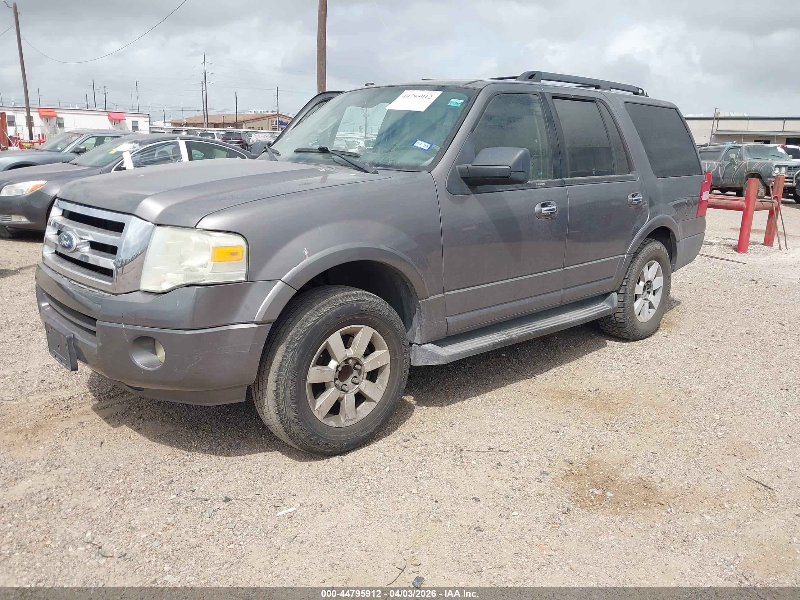 FORD EXPEDITION image 2