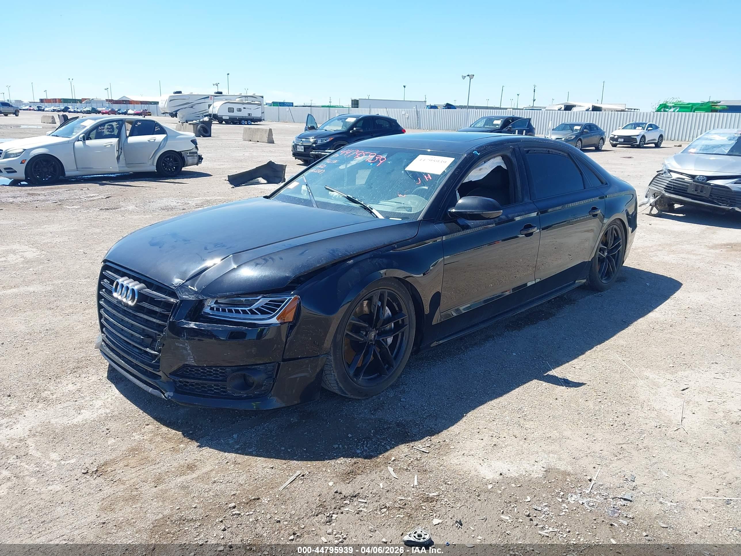AUDI A8 image 2