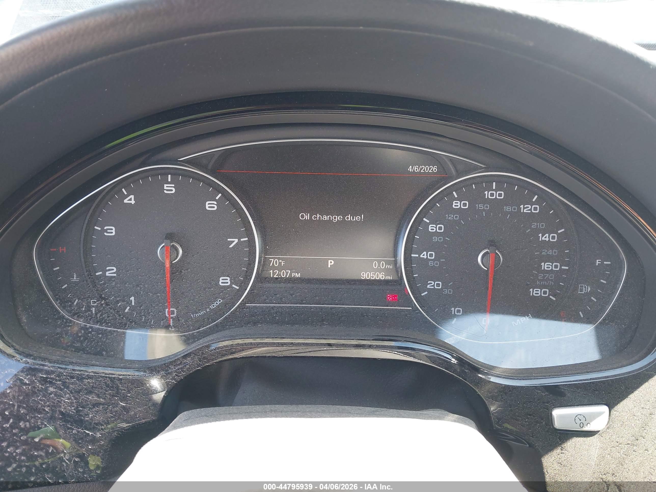 AUDI A8 image 7