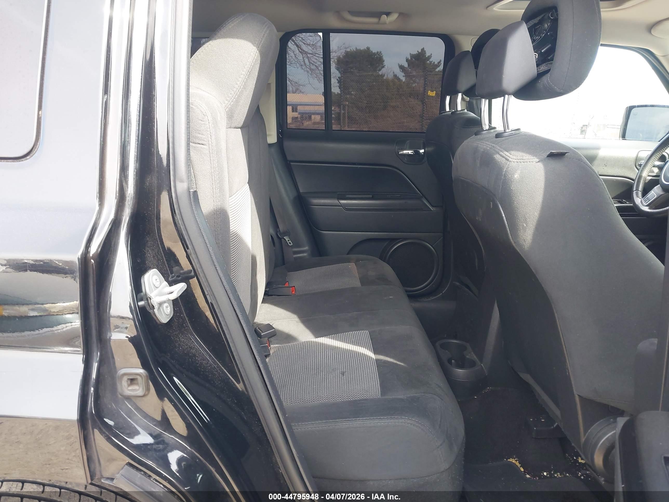 JEEP PATRIOT image 8