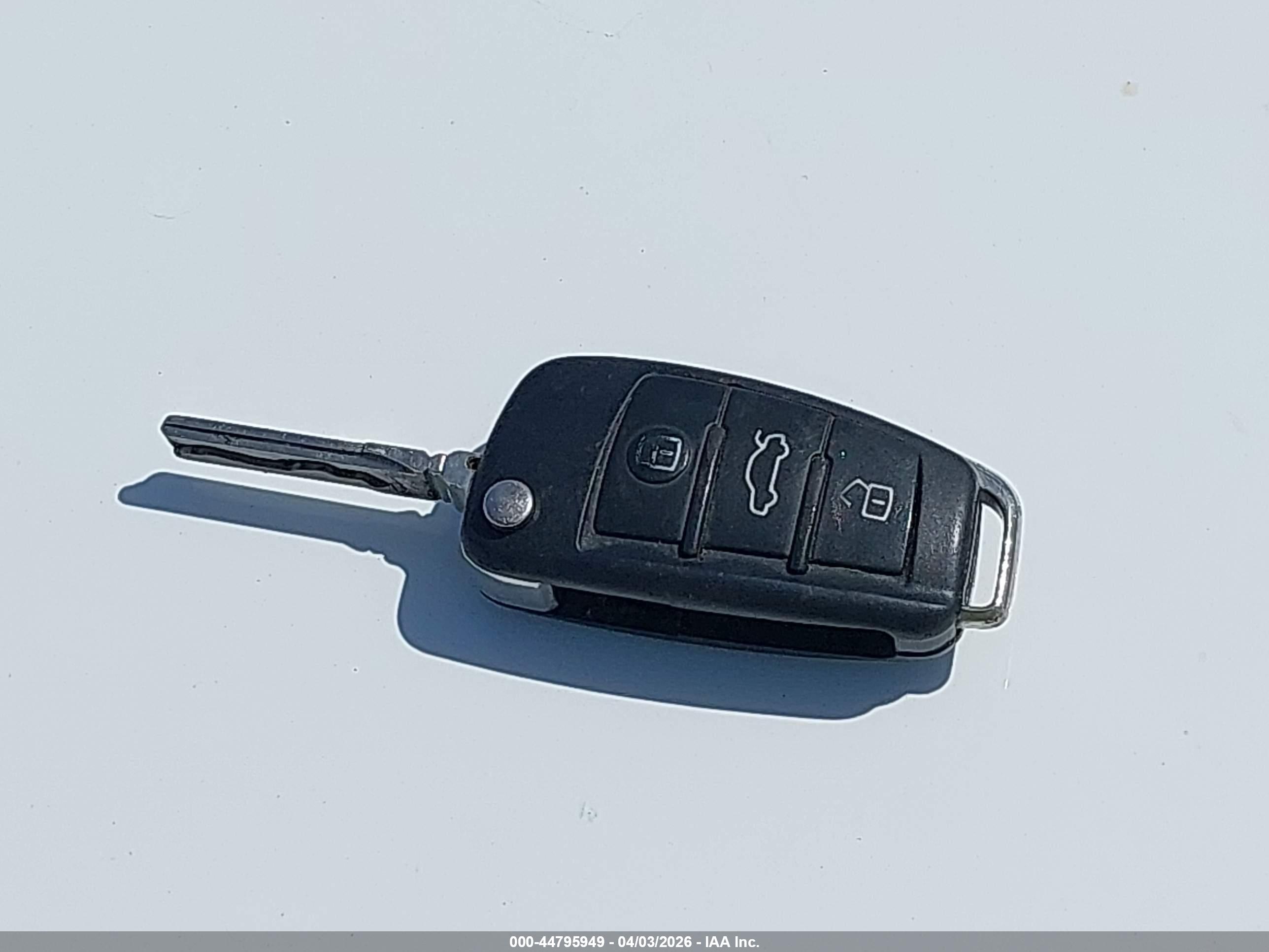 AUDI A4 image 11