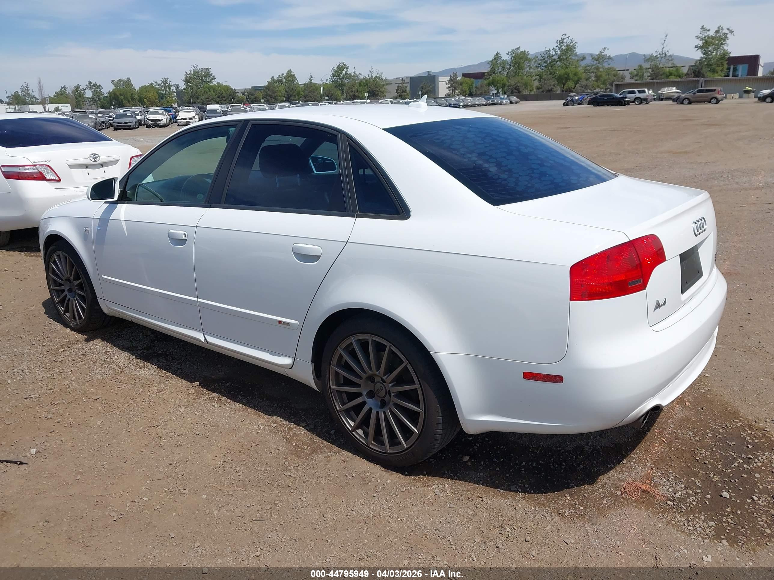 AUDI A4 image 3