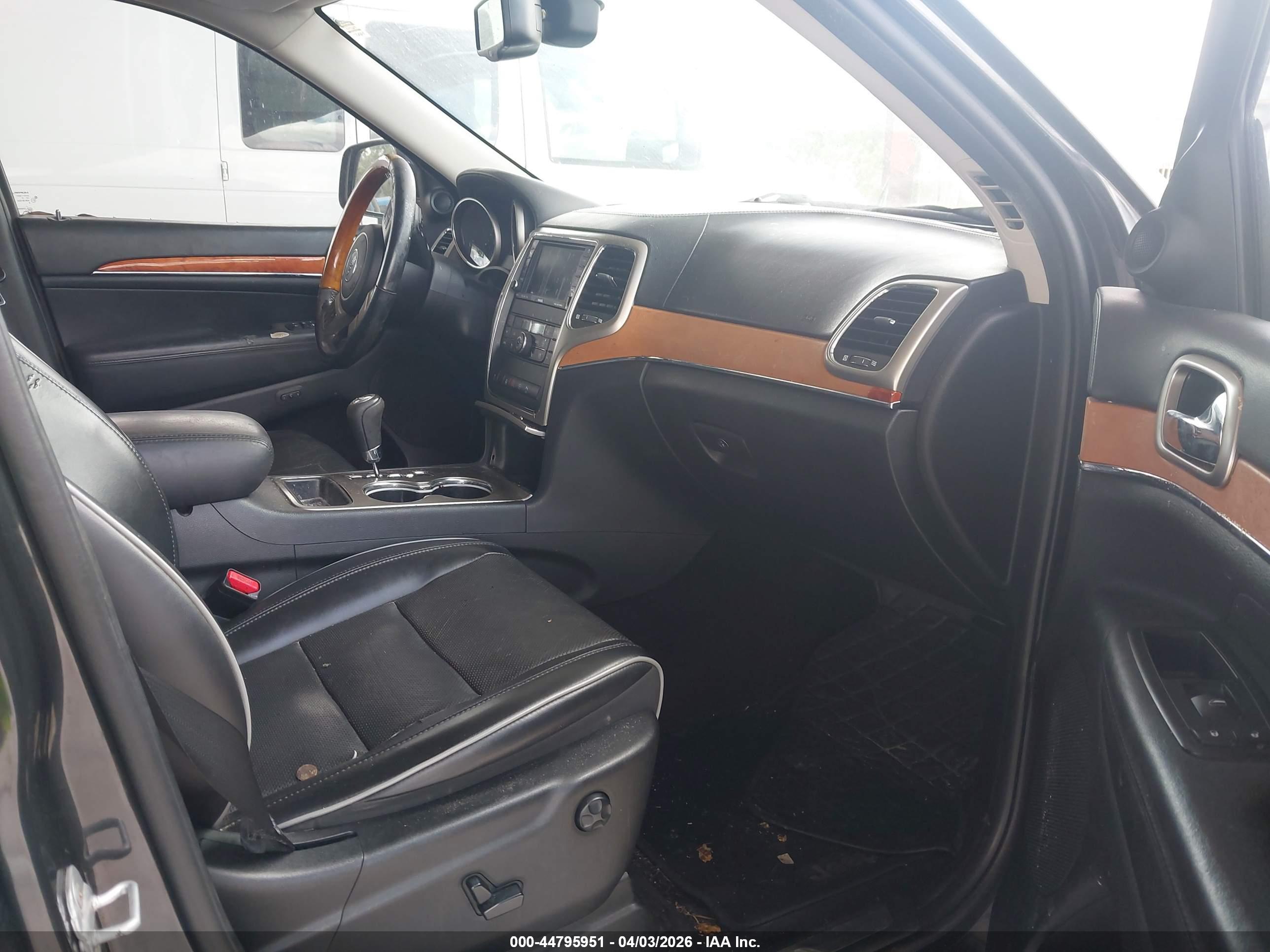 JEEP GRAND image 5