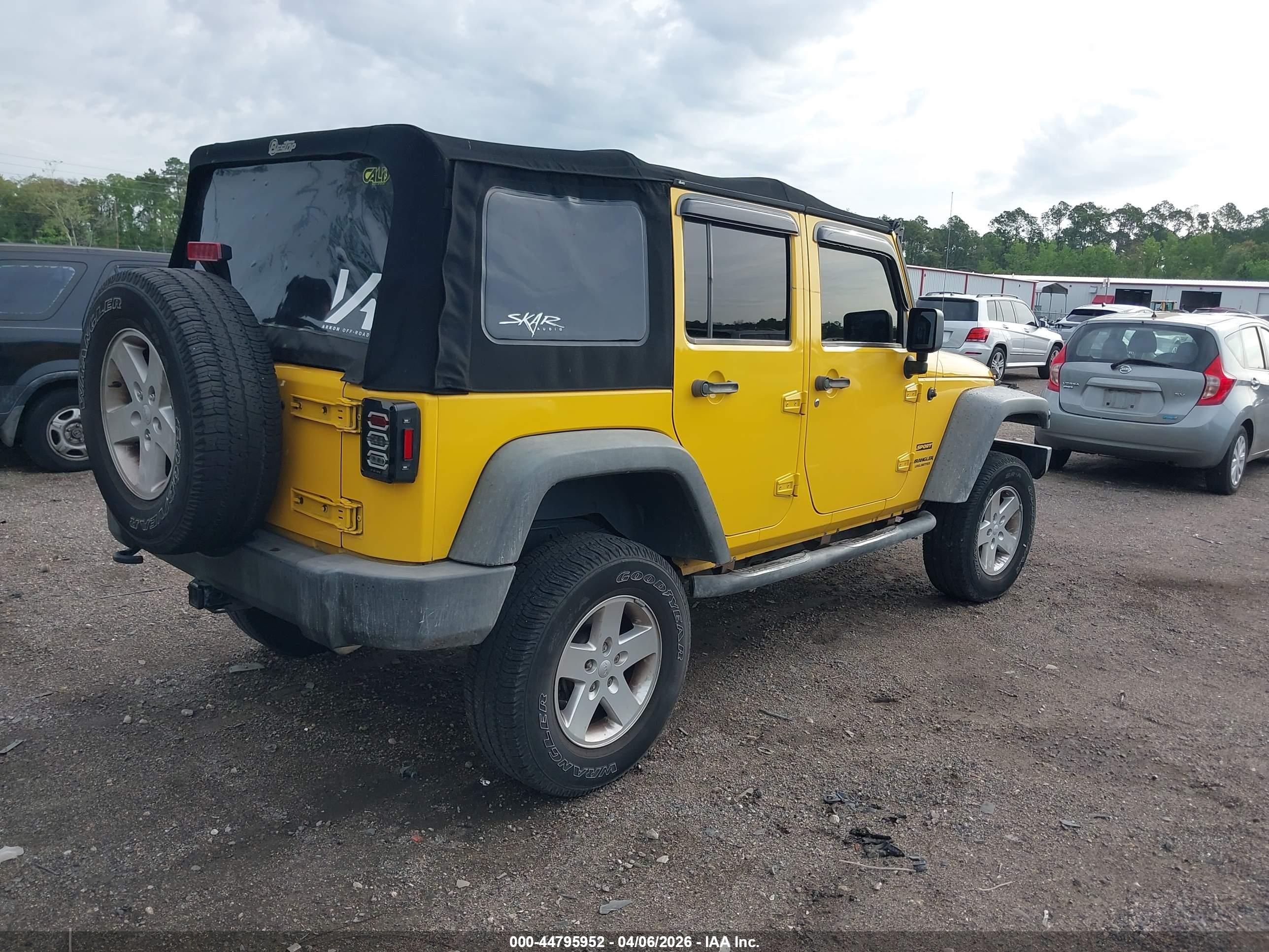 JEEP WRANGLER image 4
