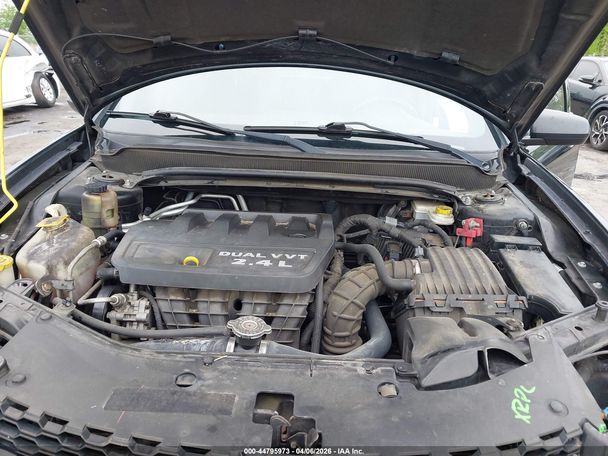 DODGE AVENGER image 10