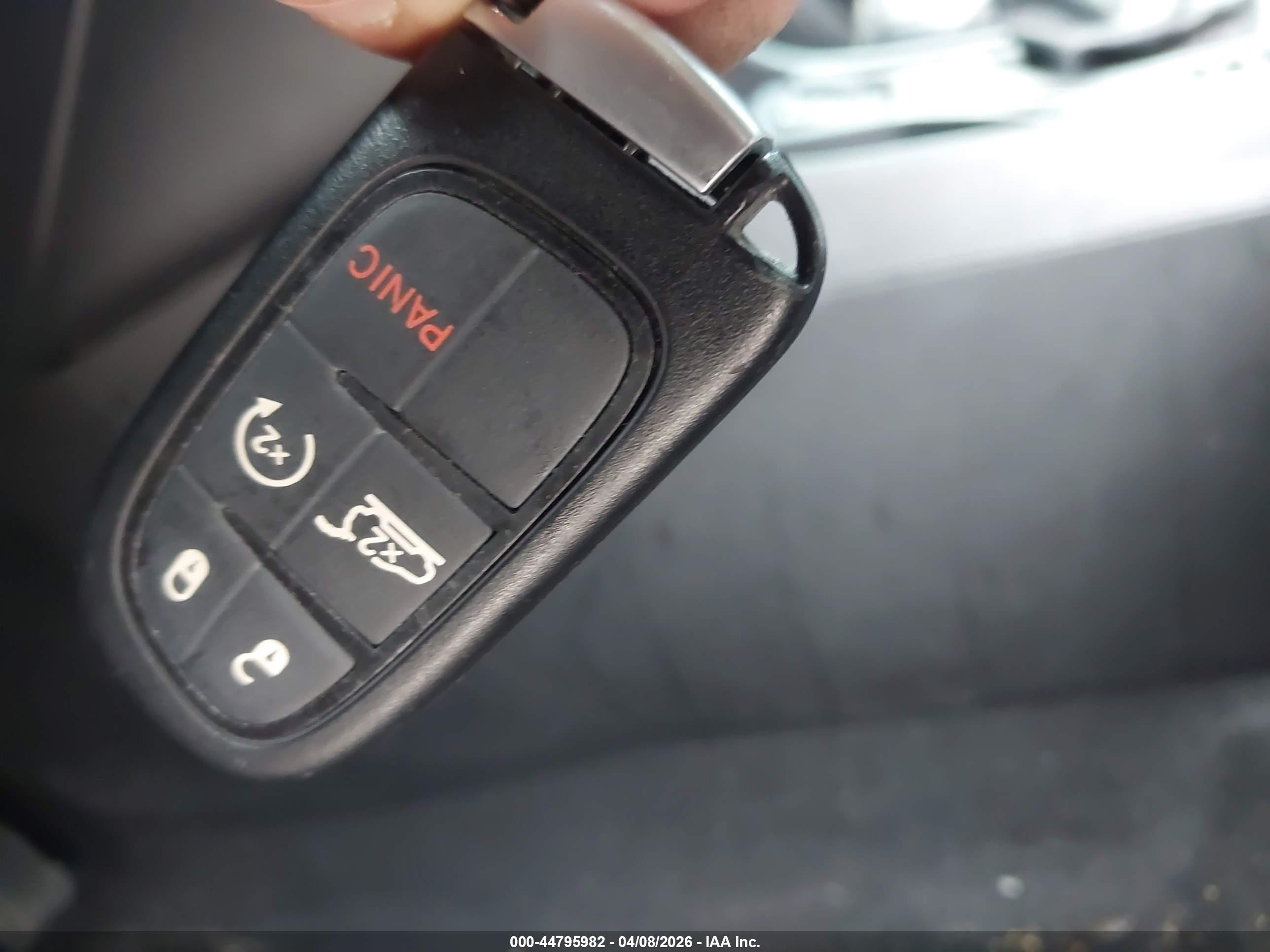 JEEP CHEROKEE image 11