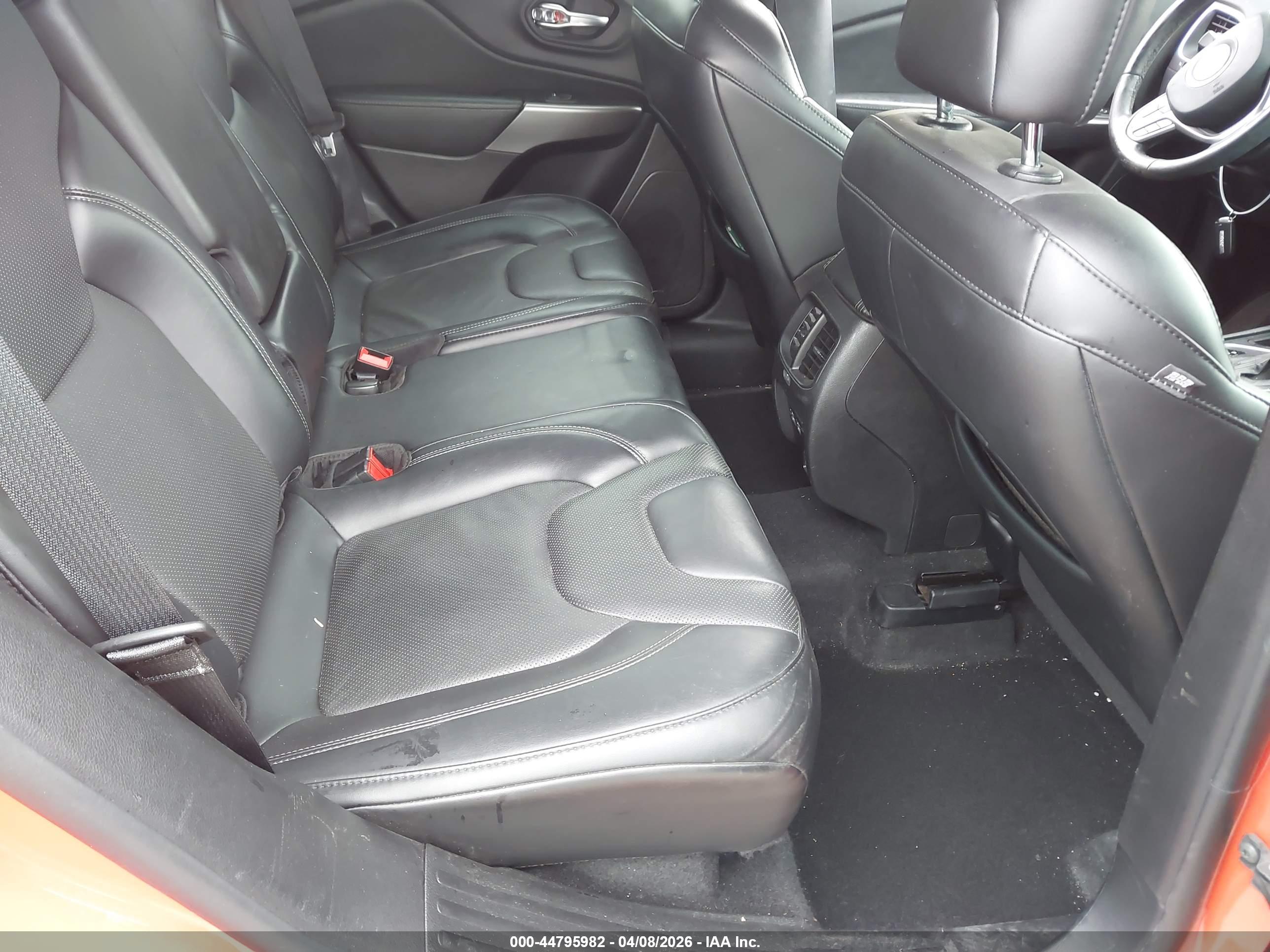 JEEP CHEROKEE image 8