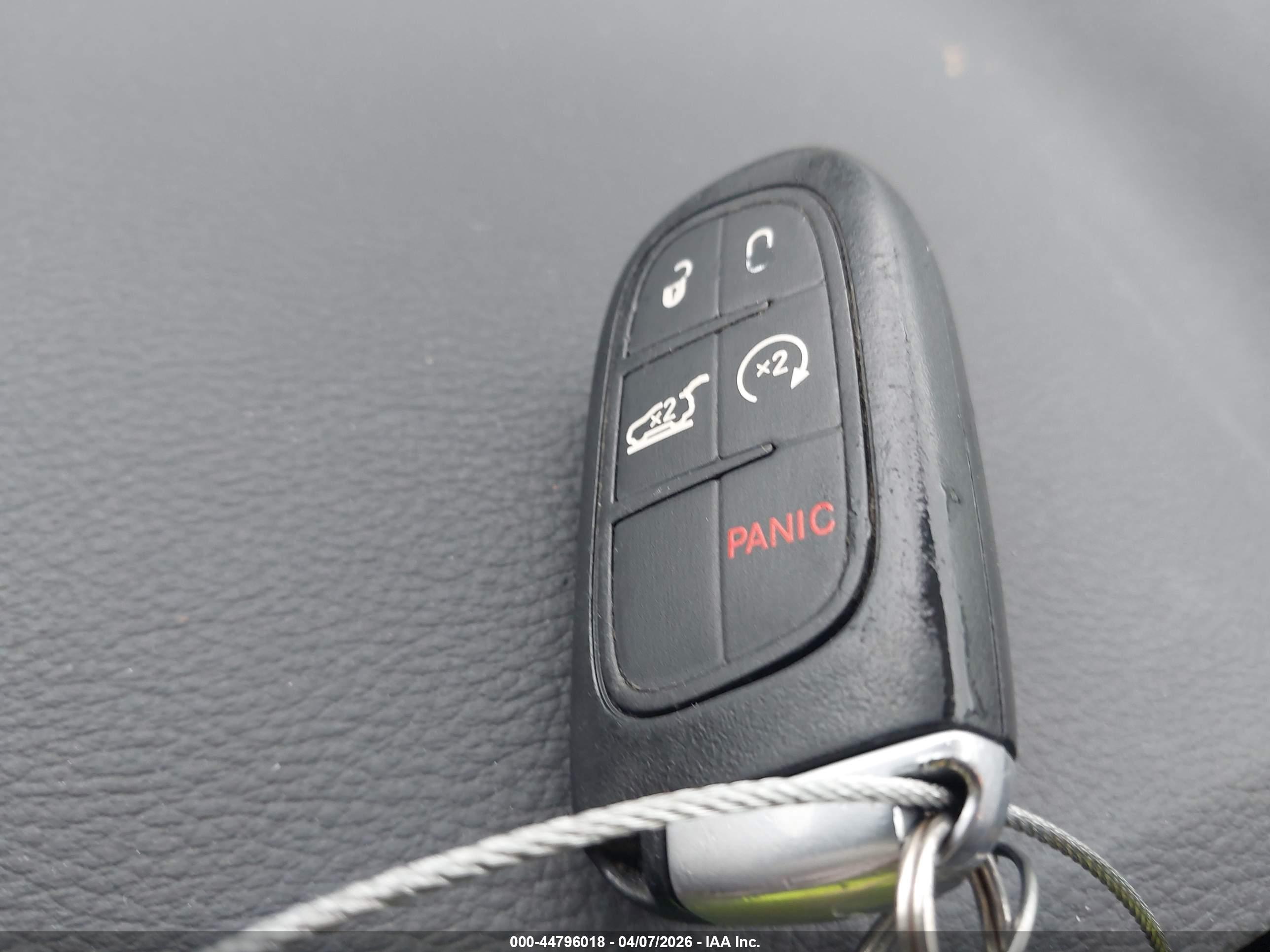 JEEP CHEROKEE image 11