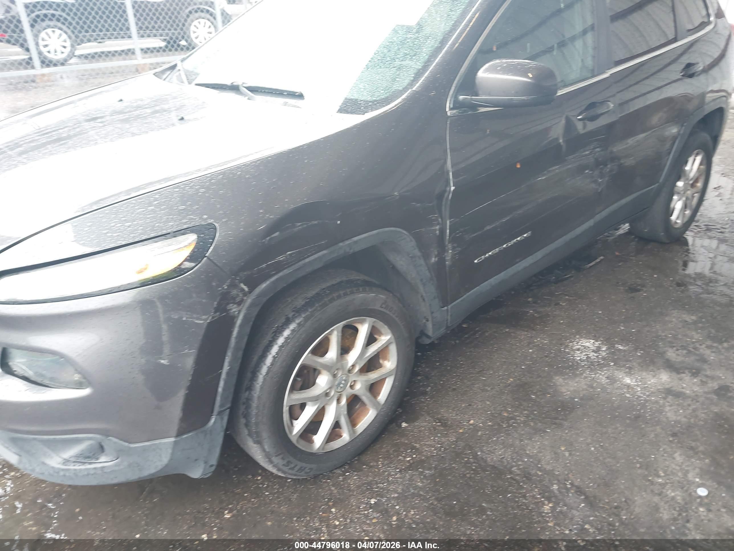 JEEP CHEROKEE image 6