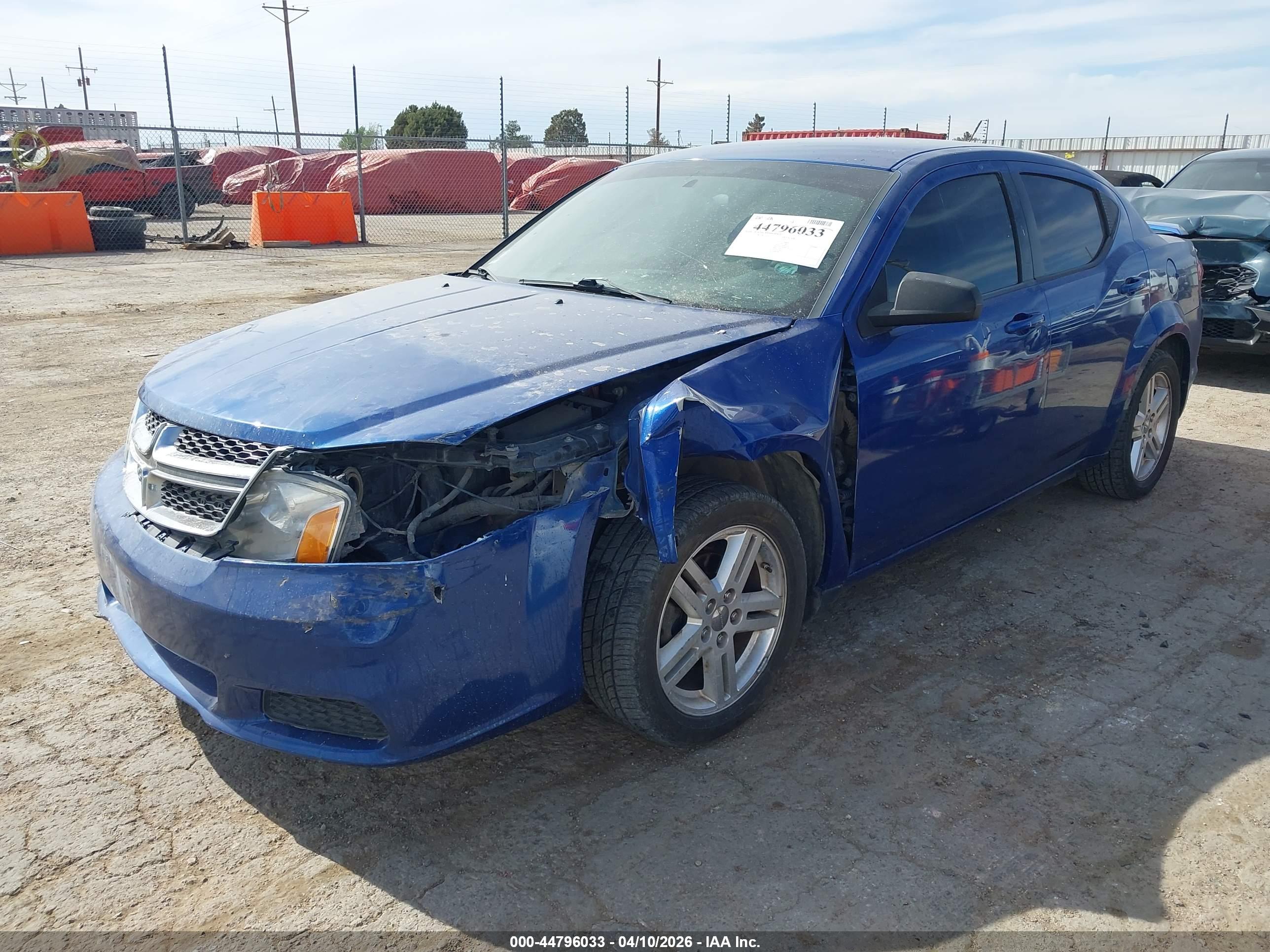 DODGE AVENGER image 2