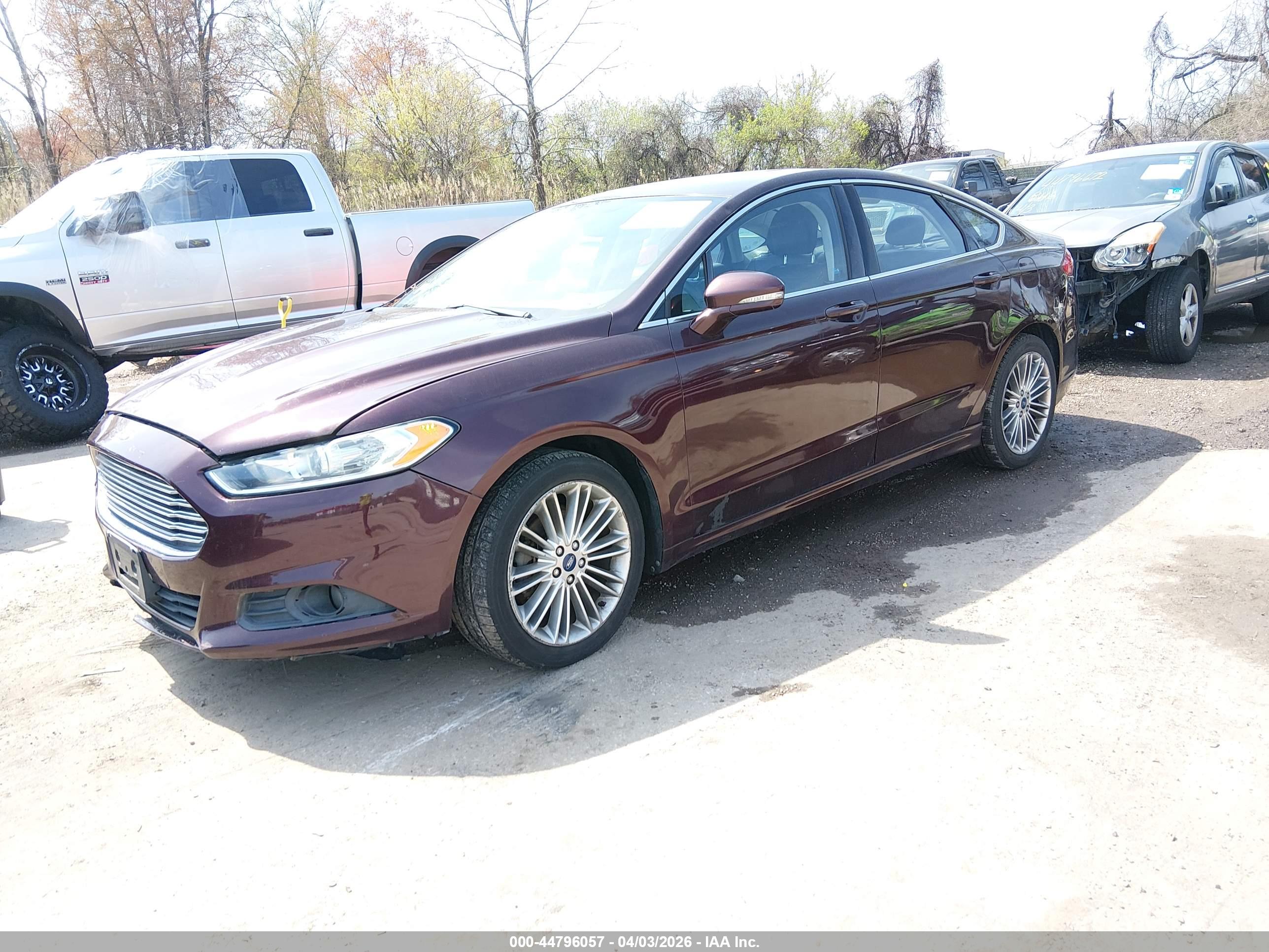 FORD FUSION image 2