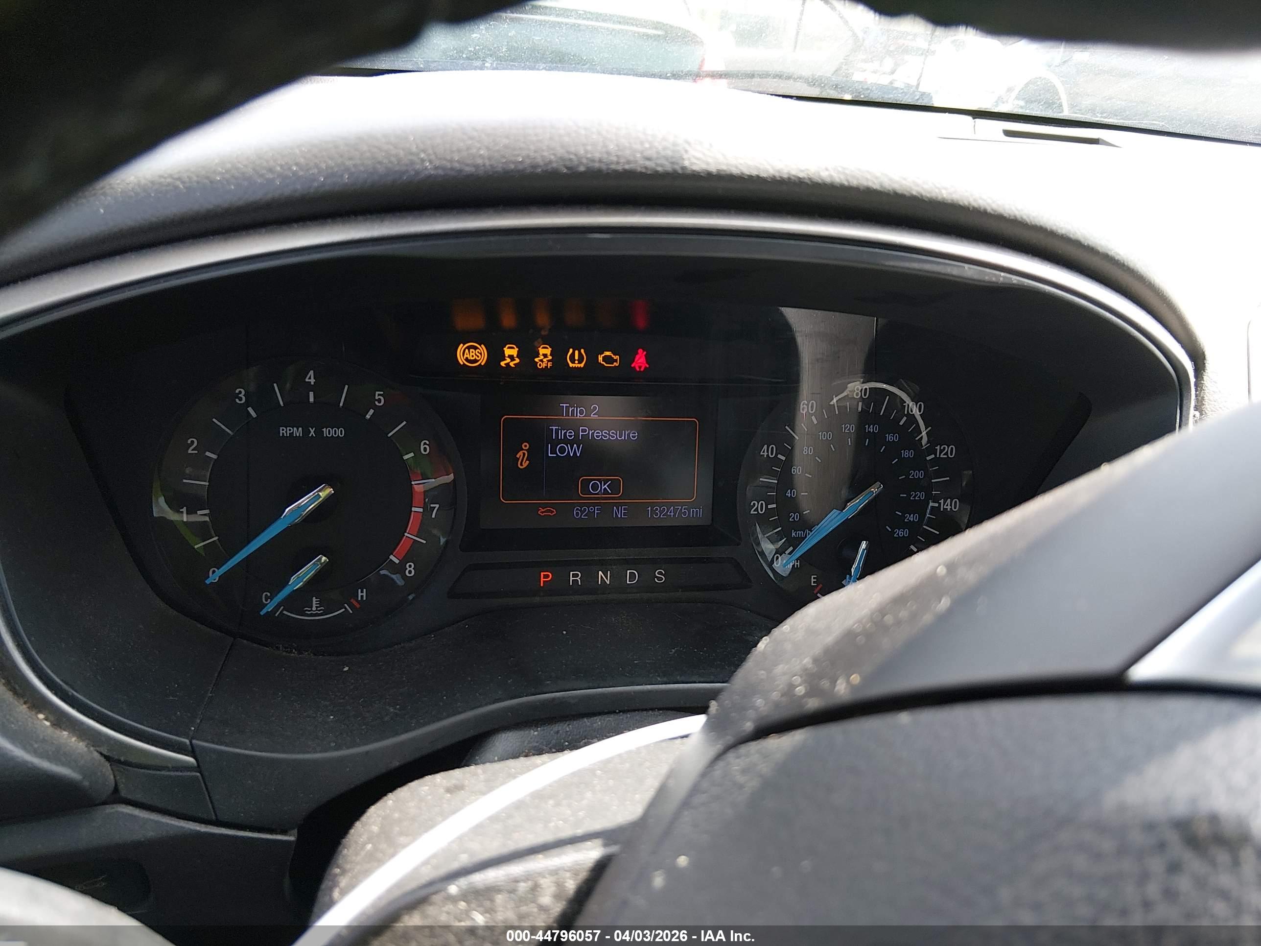 FORD FUSION image 7