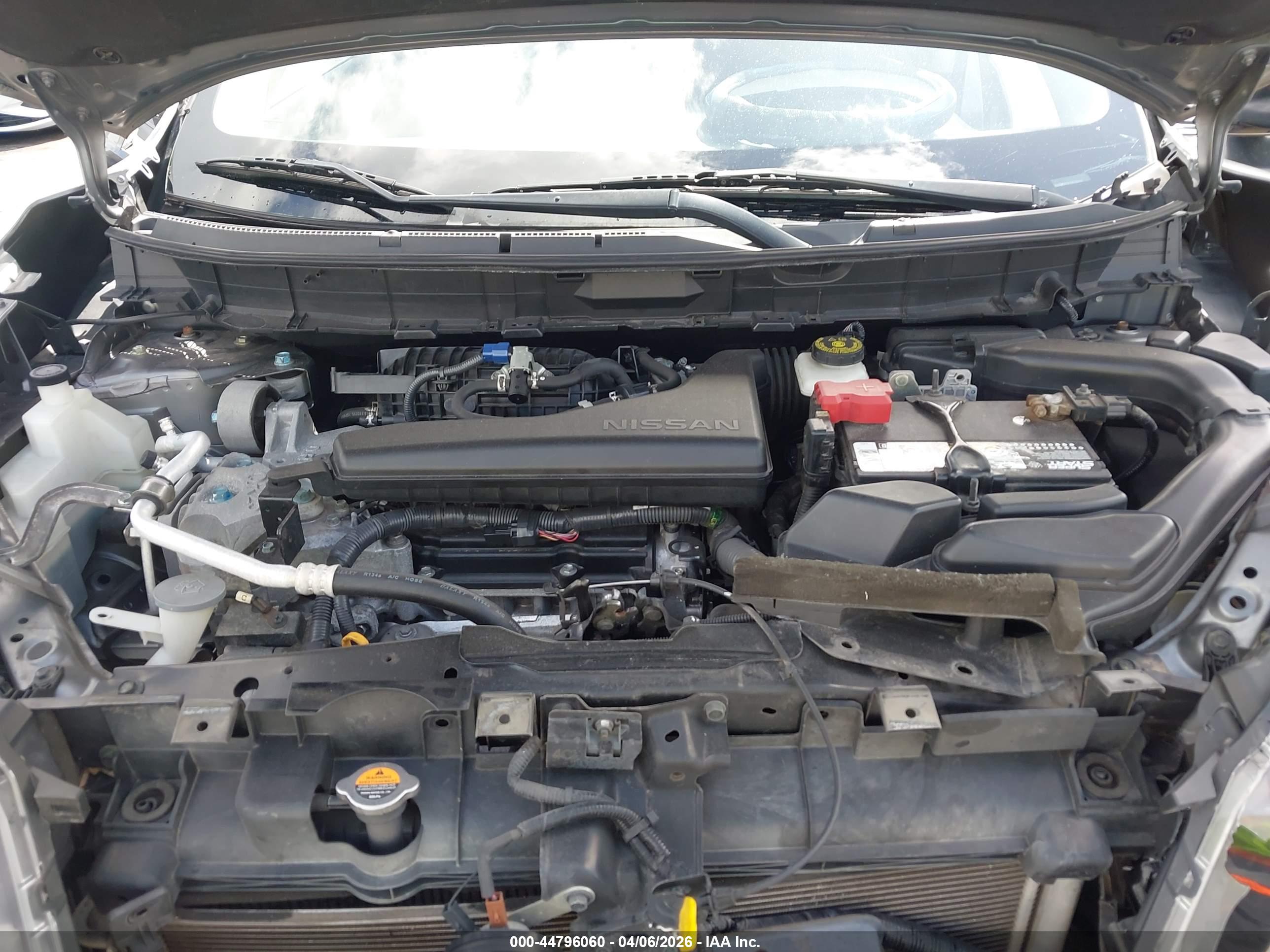 NISSAN ROGUE image 10