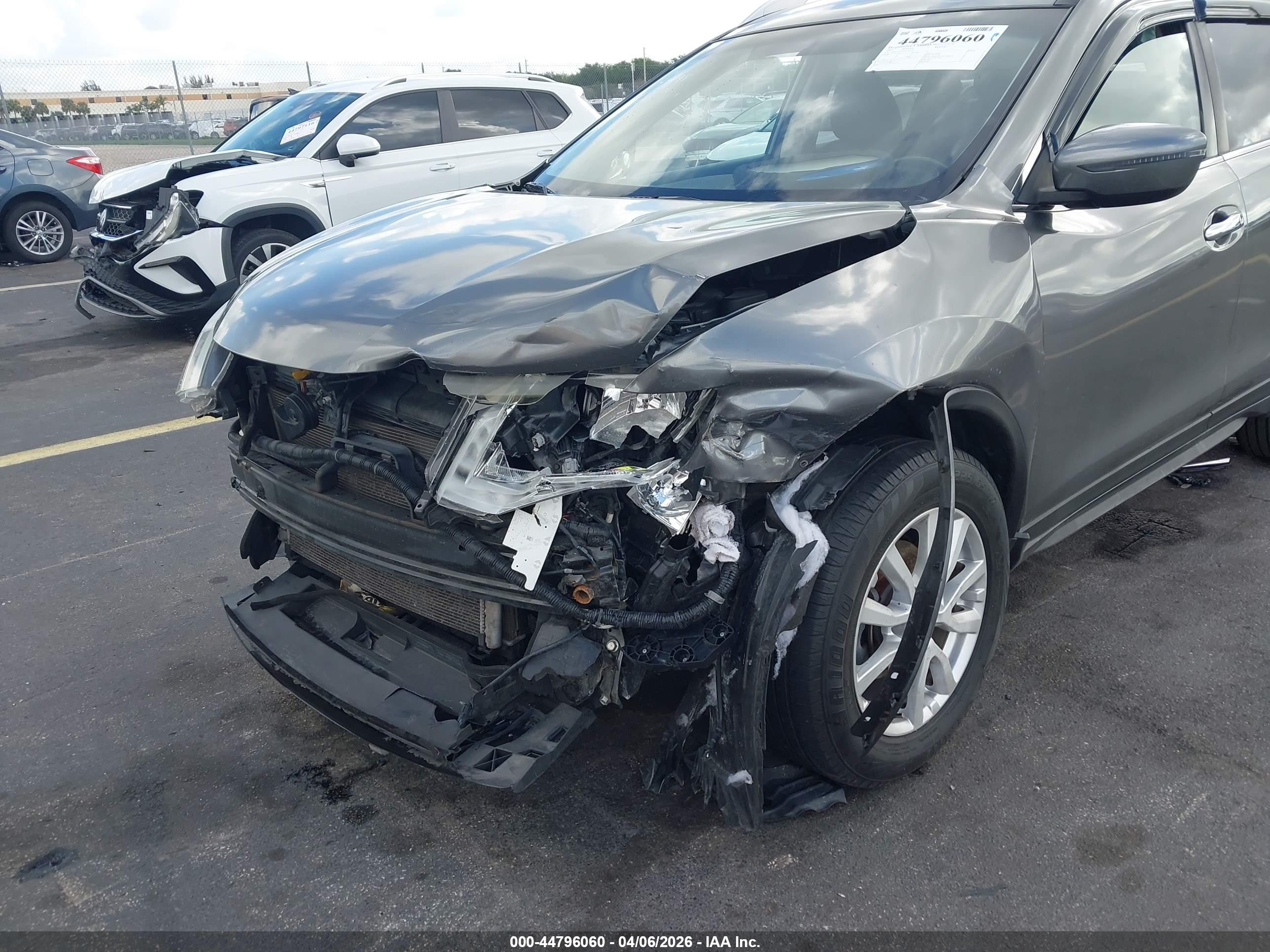 NISSAN ROGUE image 6