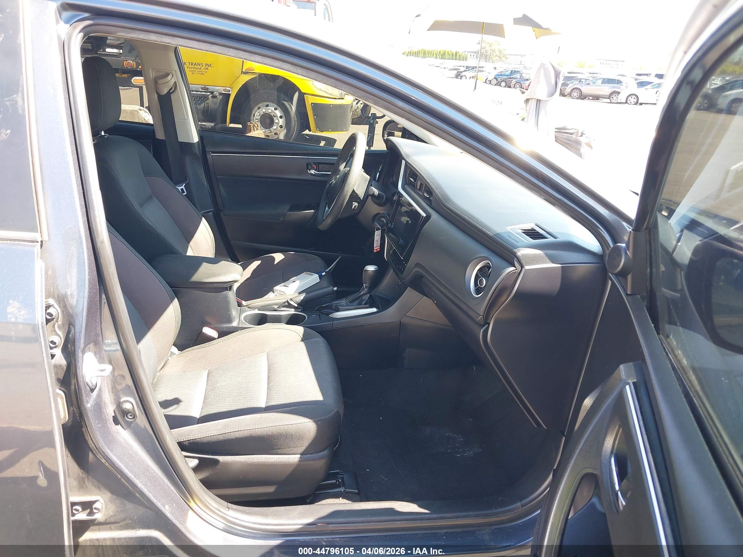 TOYOTA COROLLA image 5