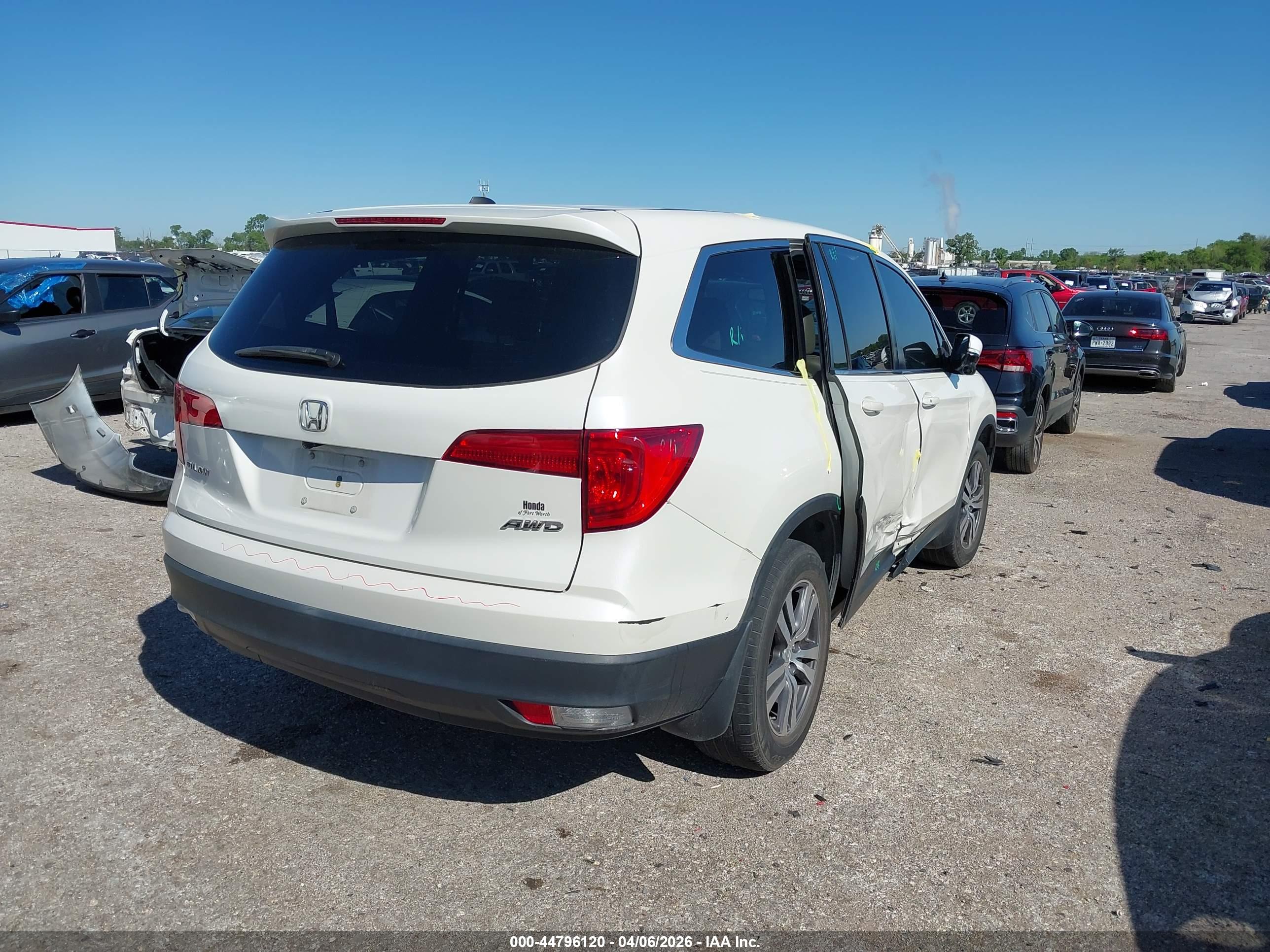 HONDA PILOT image 4