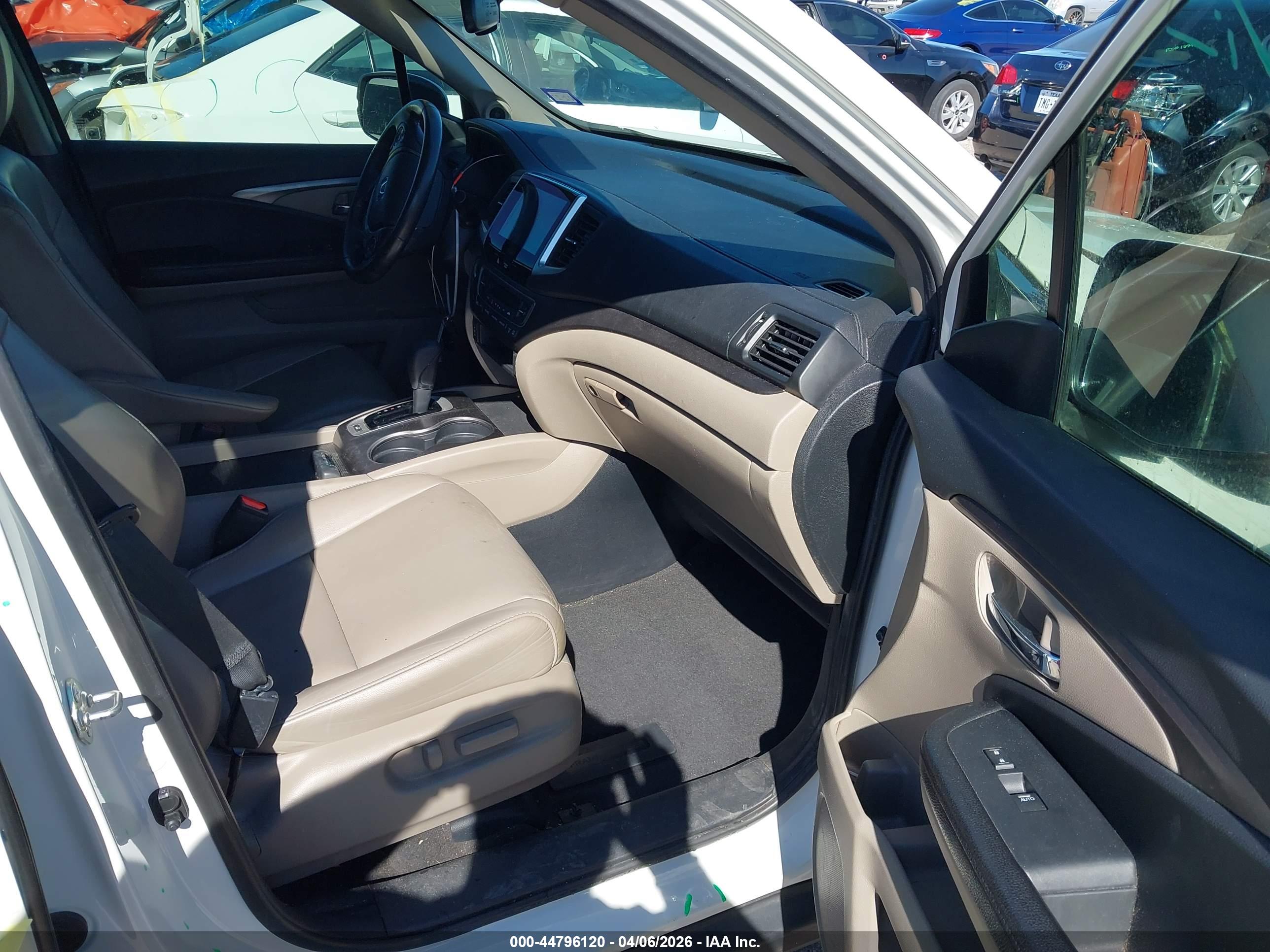 HONDA PILOT image 5