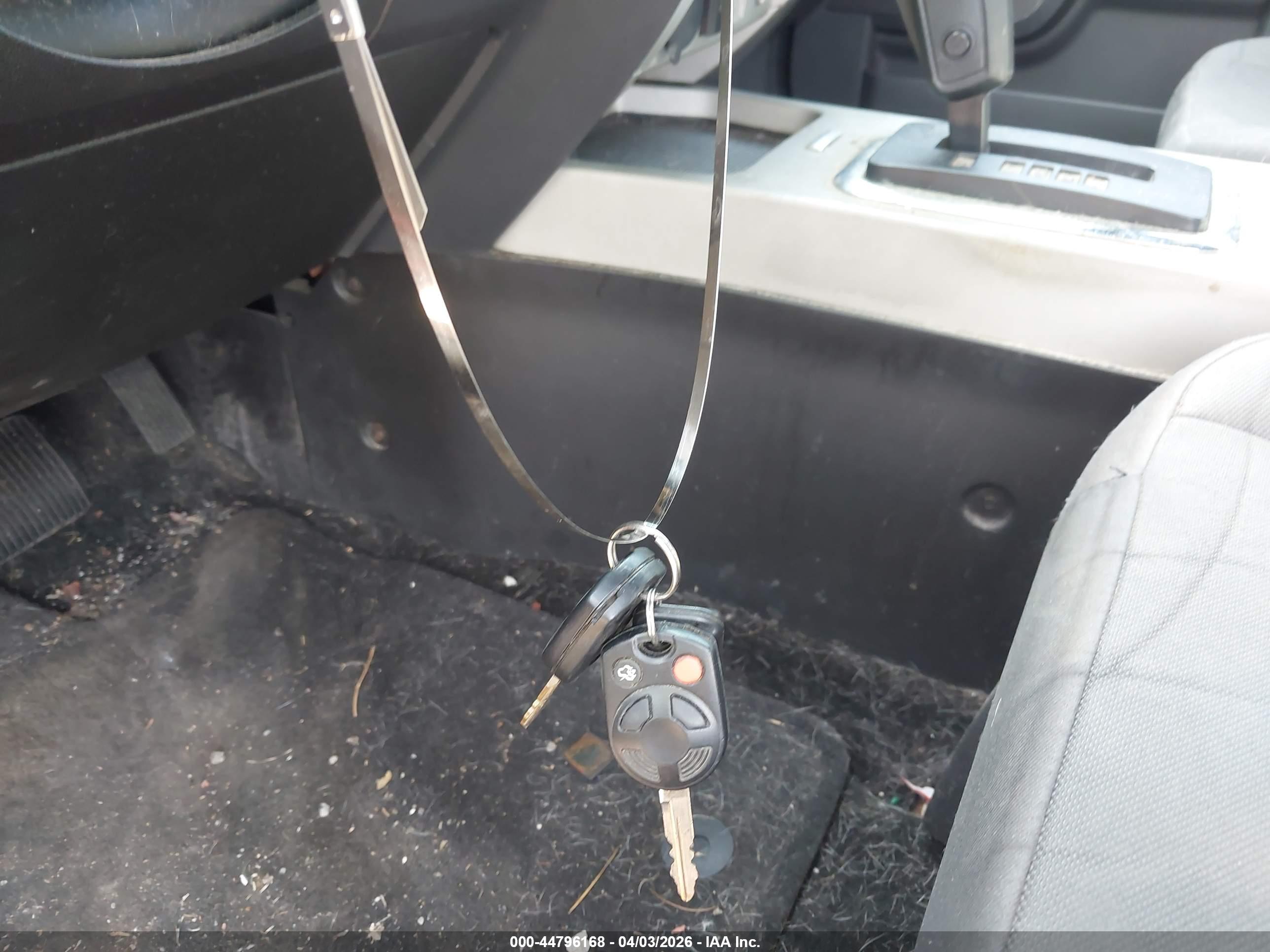 FORD ESCAPE image 11