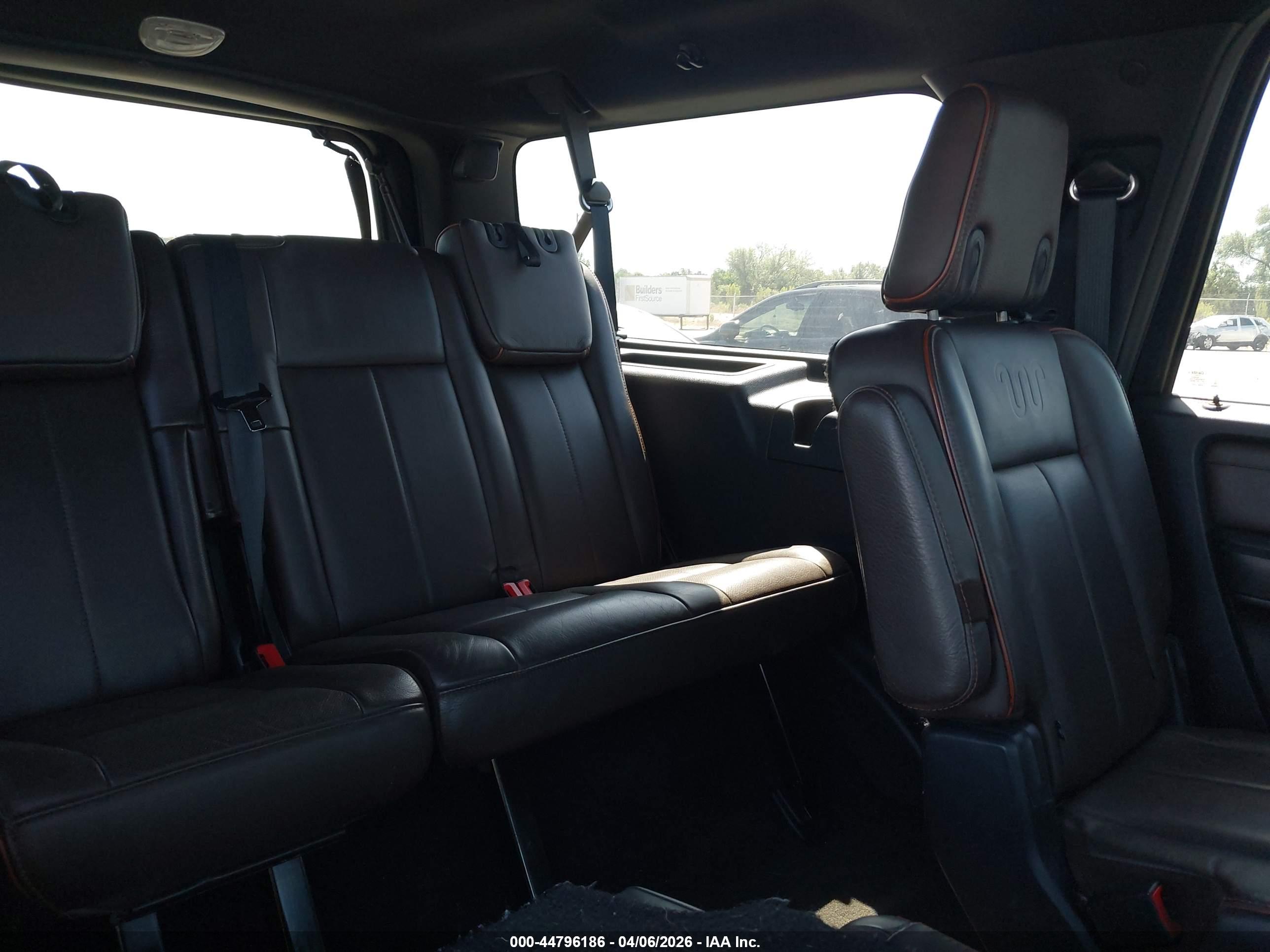 FORD EXPEDITION image 8