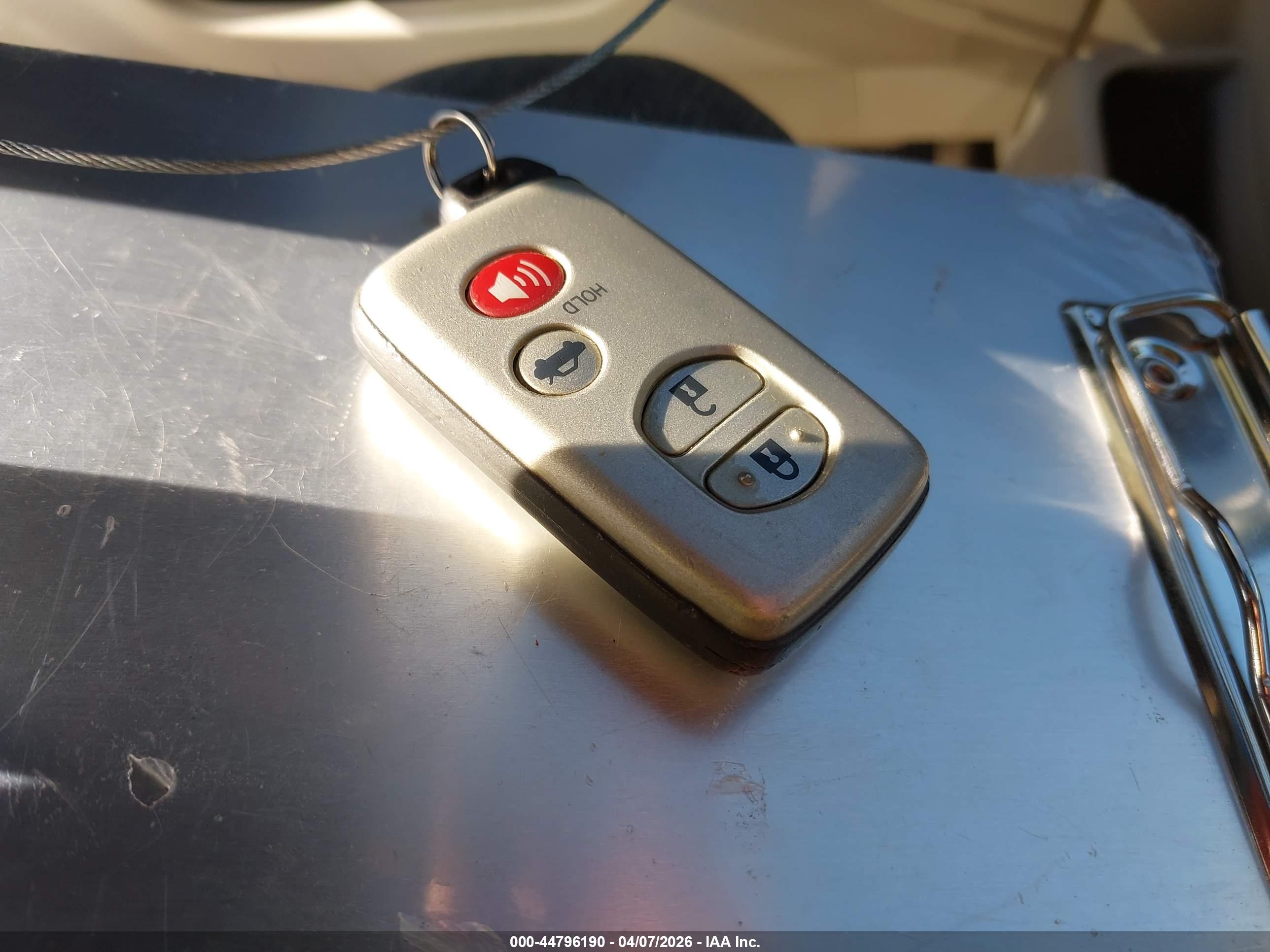 TOYOTA CAMRY image 11