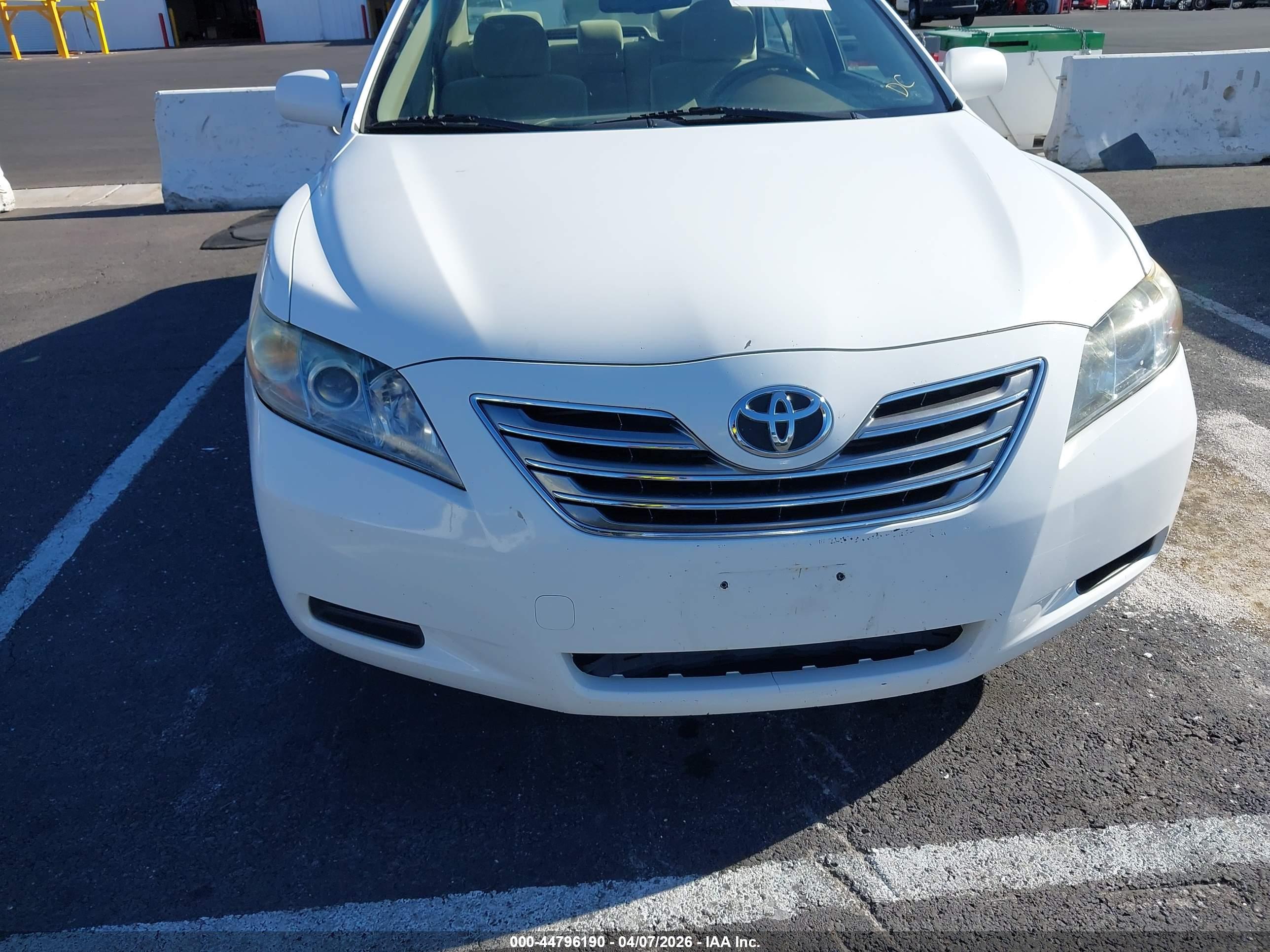 TOYOTA CAMRY image 6