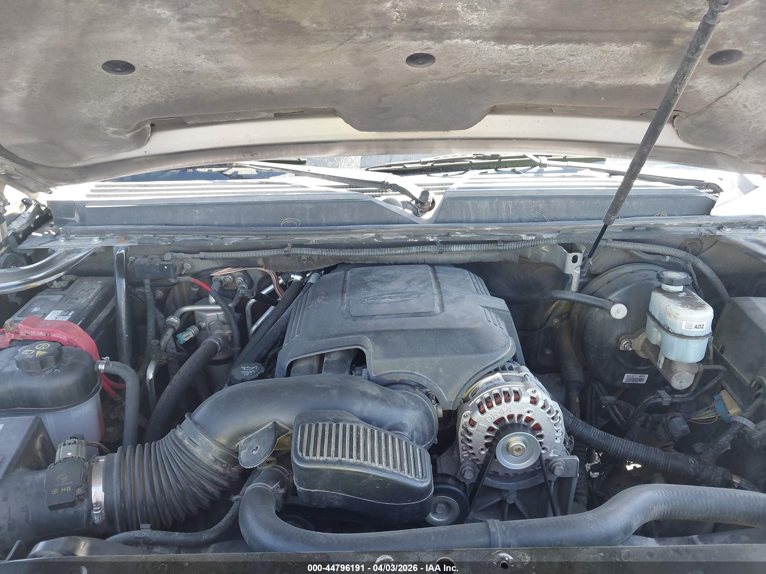 CHEVROLET TAHOE image 10