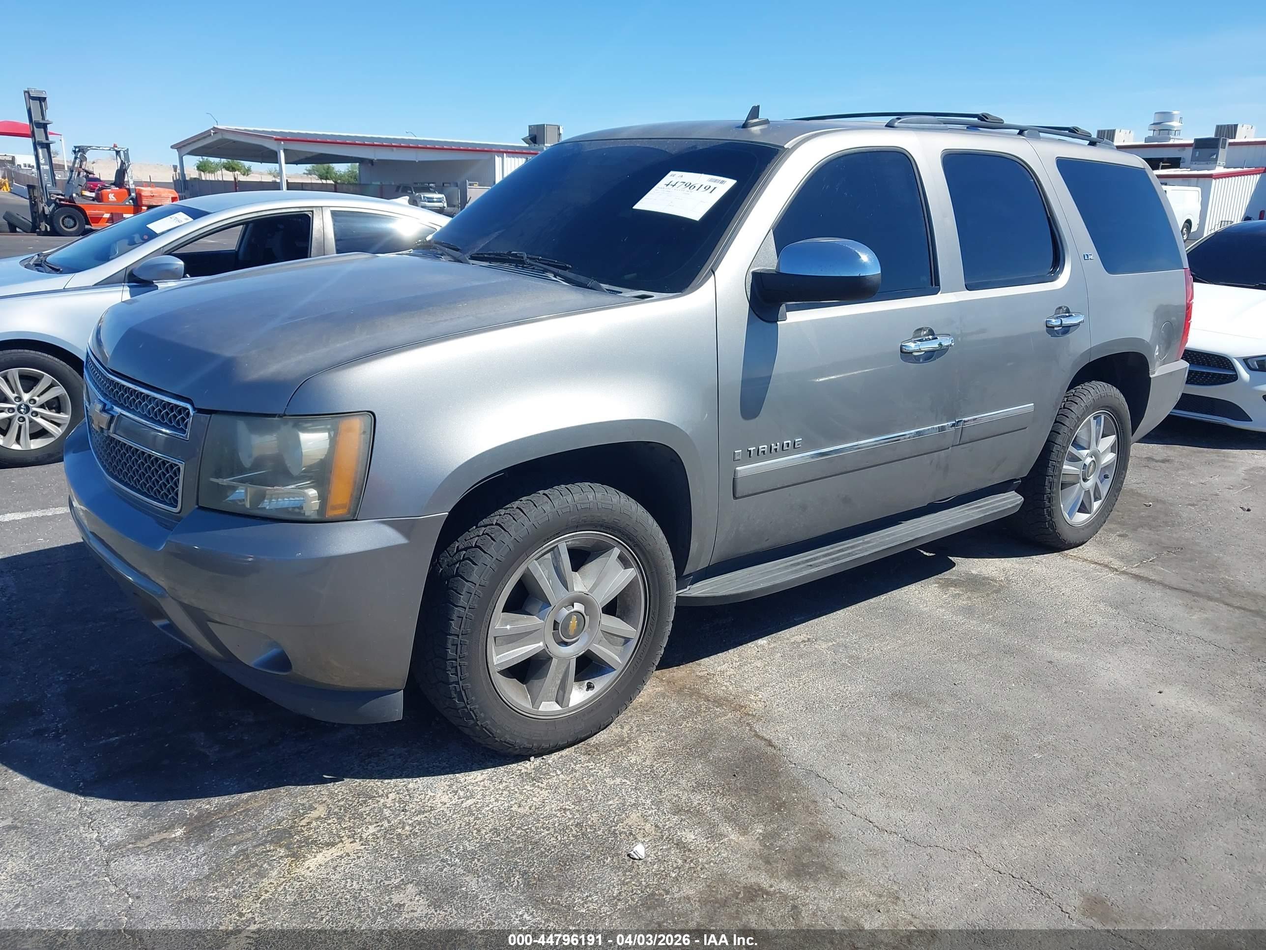 CHEVROLET TAHOE image 2
