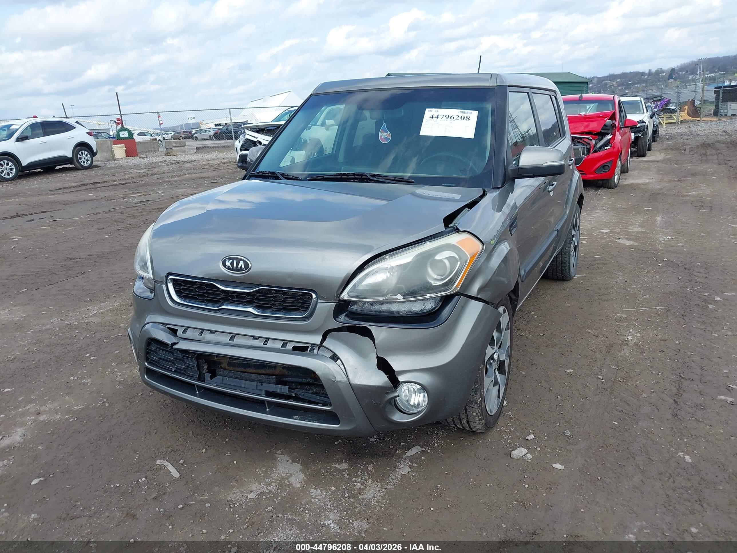 KIA SOUL image 2