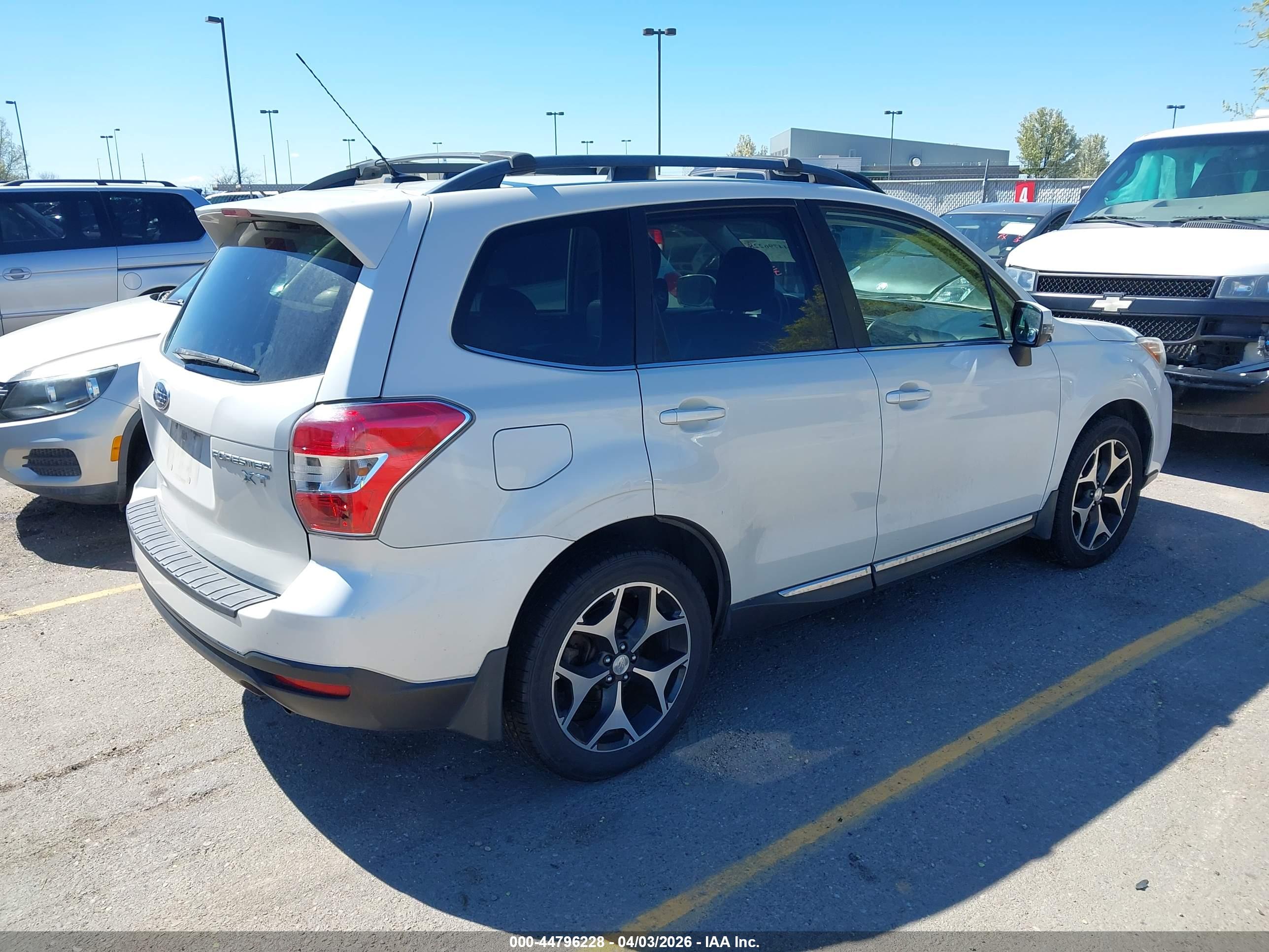 SUBARU FORESTER image 4