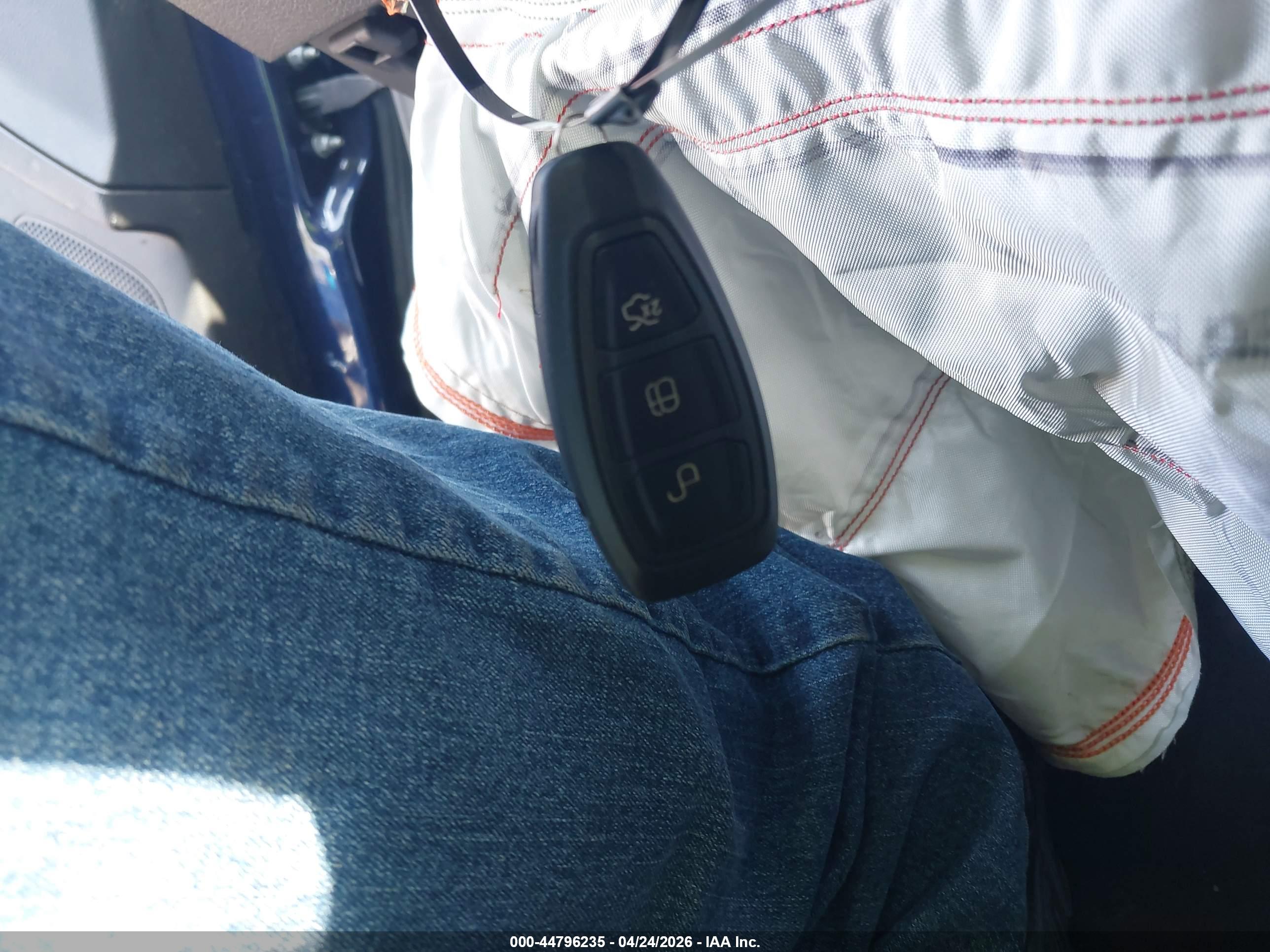 FORD FOCUS image 11