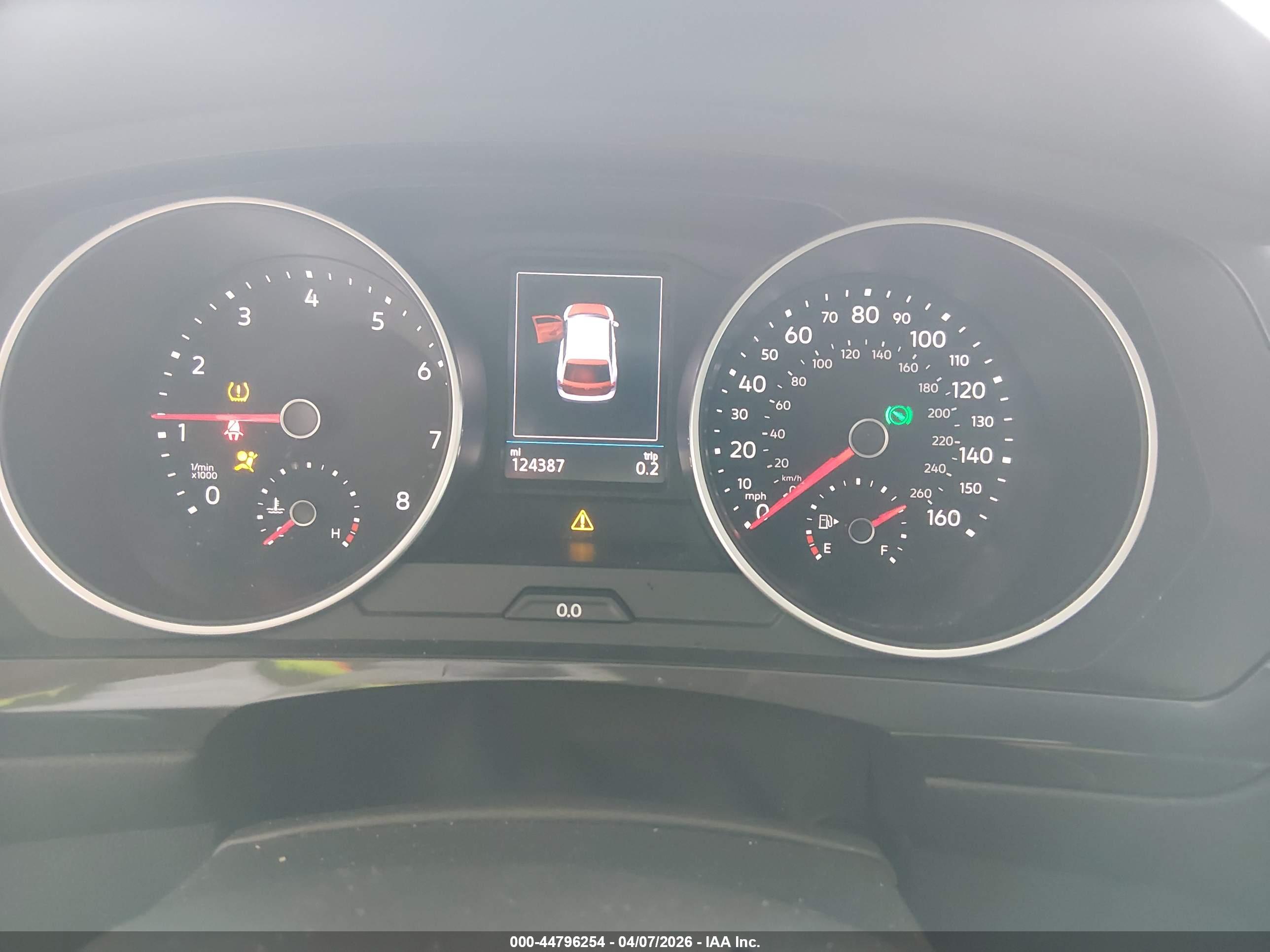VOLKSWAGEN TIGUAN image 7