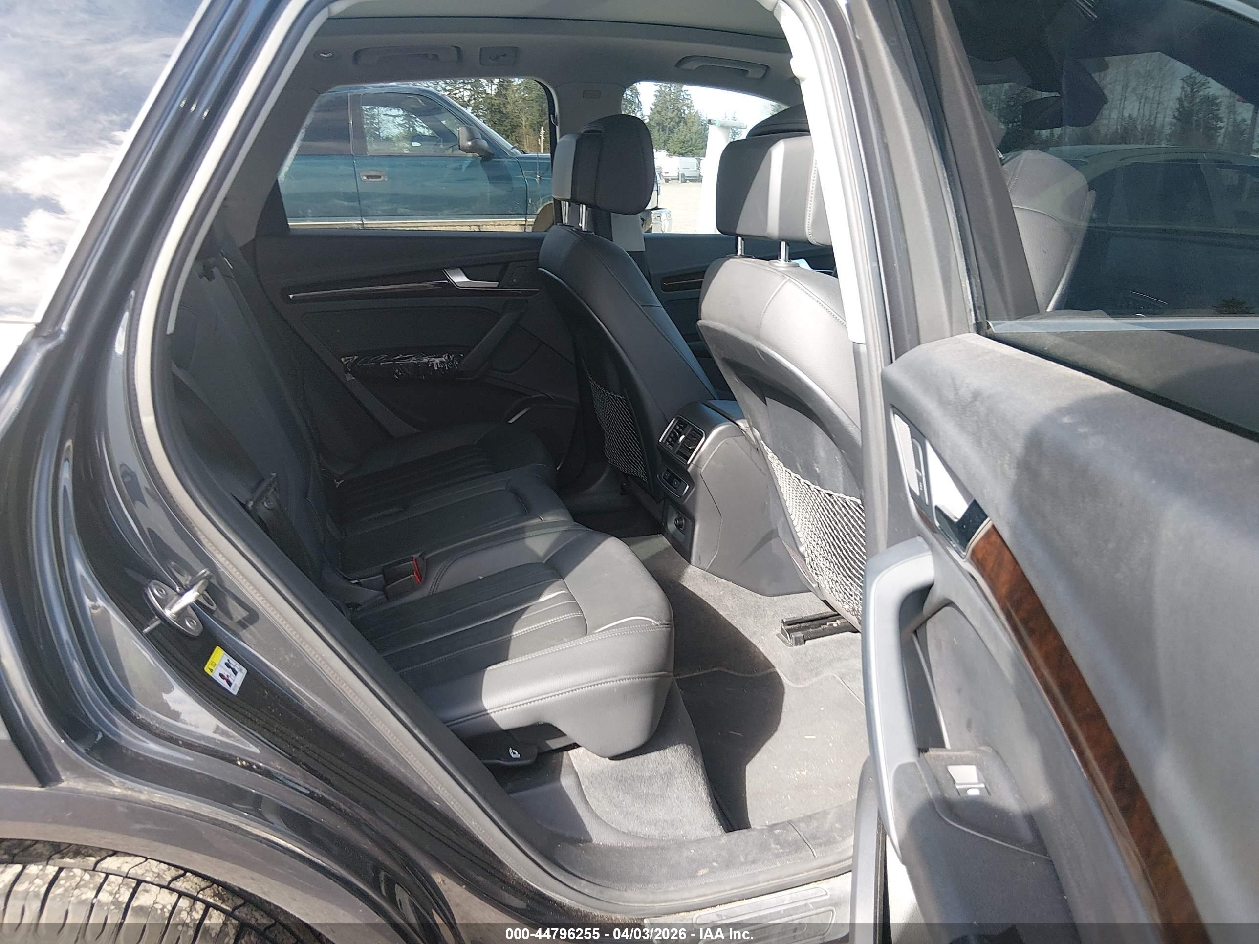 AUDI Q5 image 8