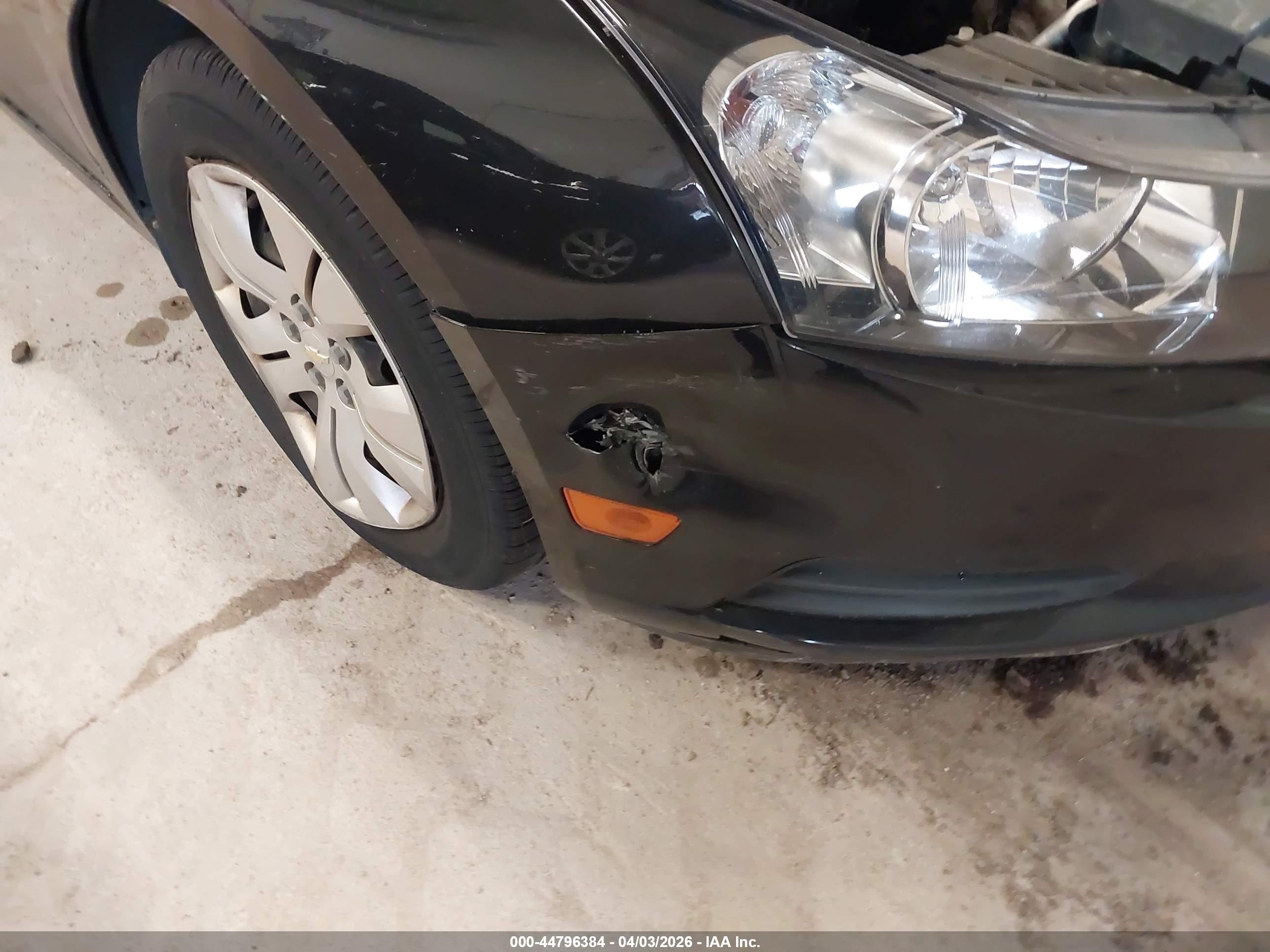 CHEVROLET CRUZE image 6