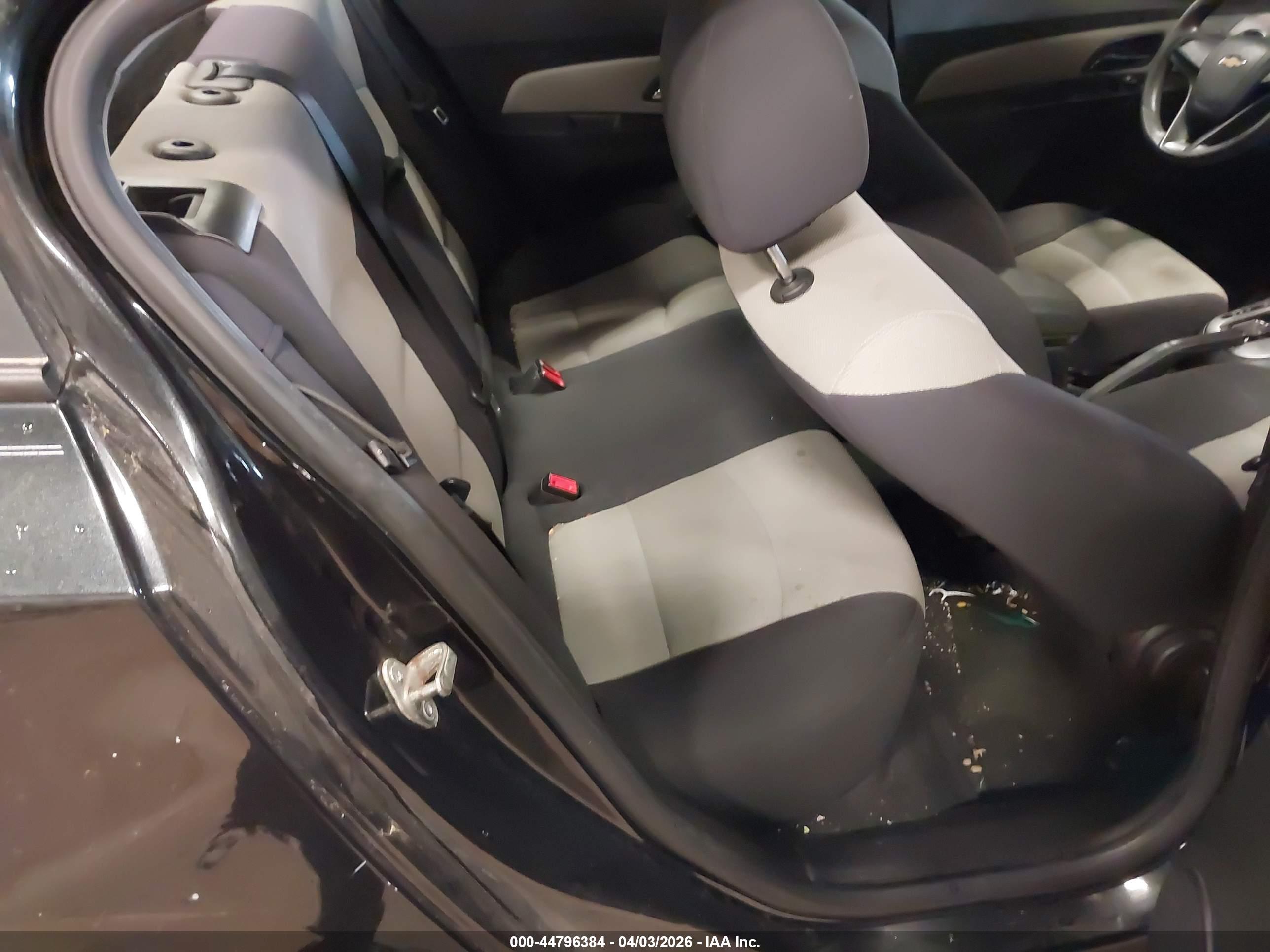 CHEVROLET CRUZE image 8