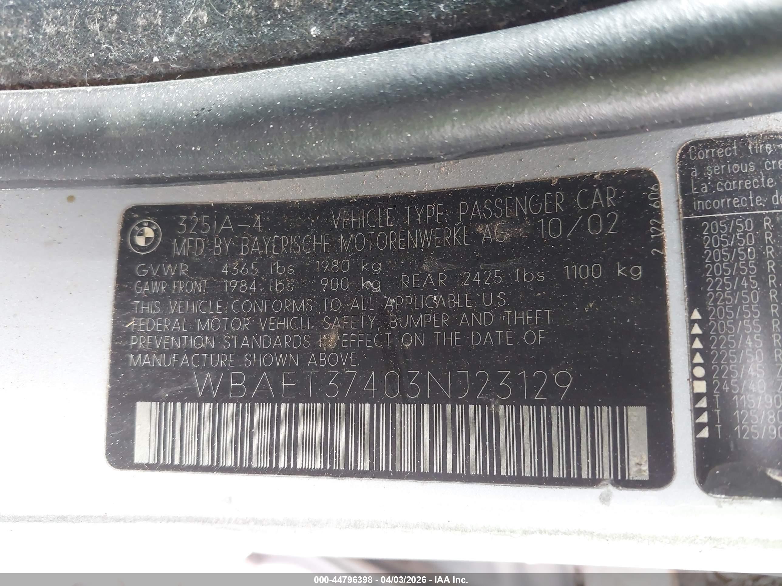 BMW 325I image 9