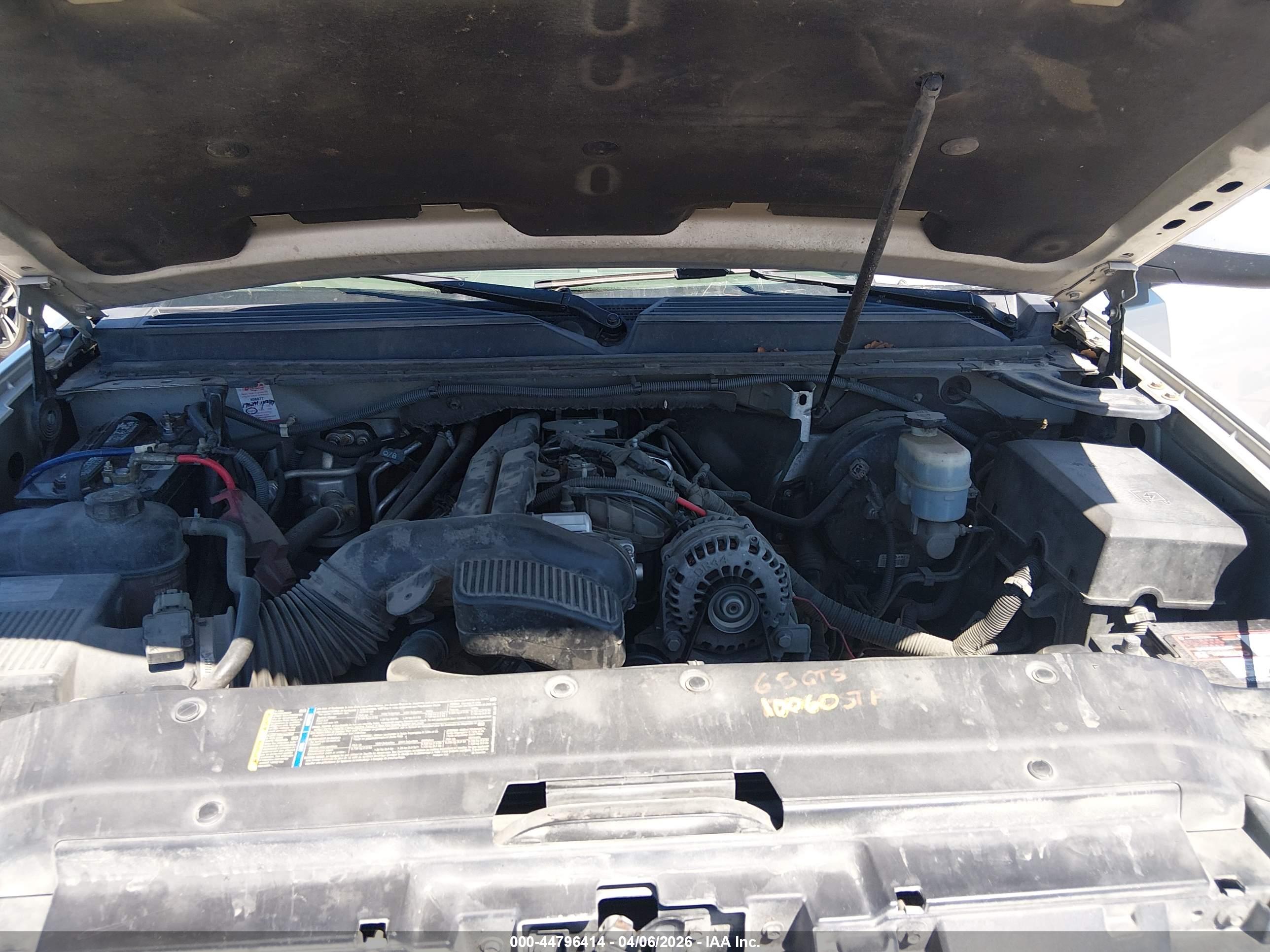 GMC YUKON image 10
