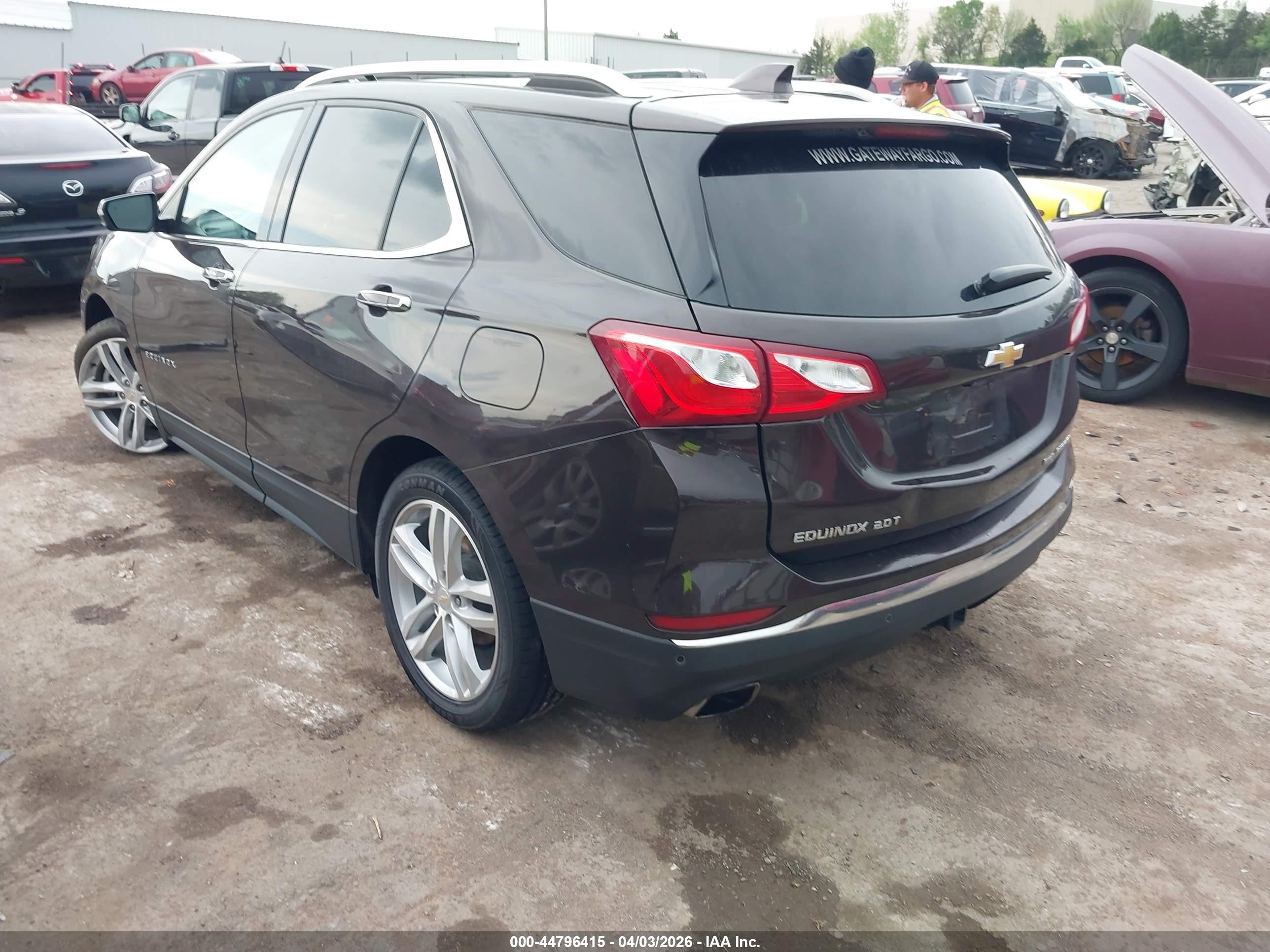 CHEVROLET EQUINOX image 3