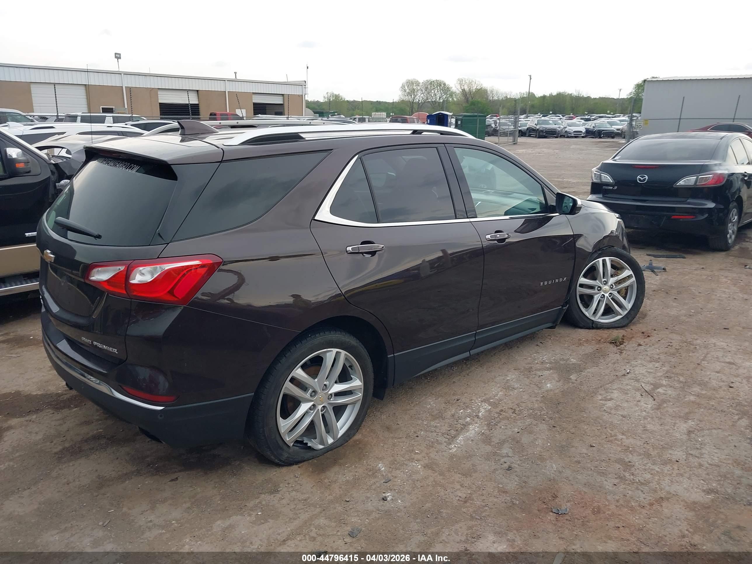 CHEVROLET EQUINOX image 4