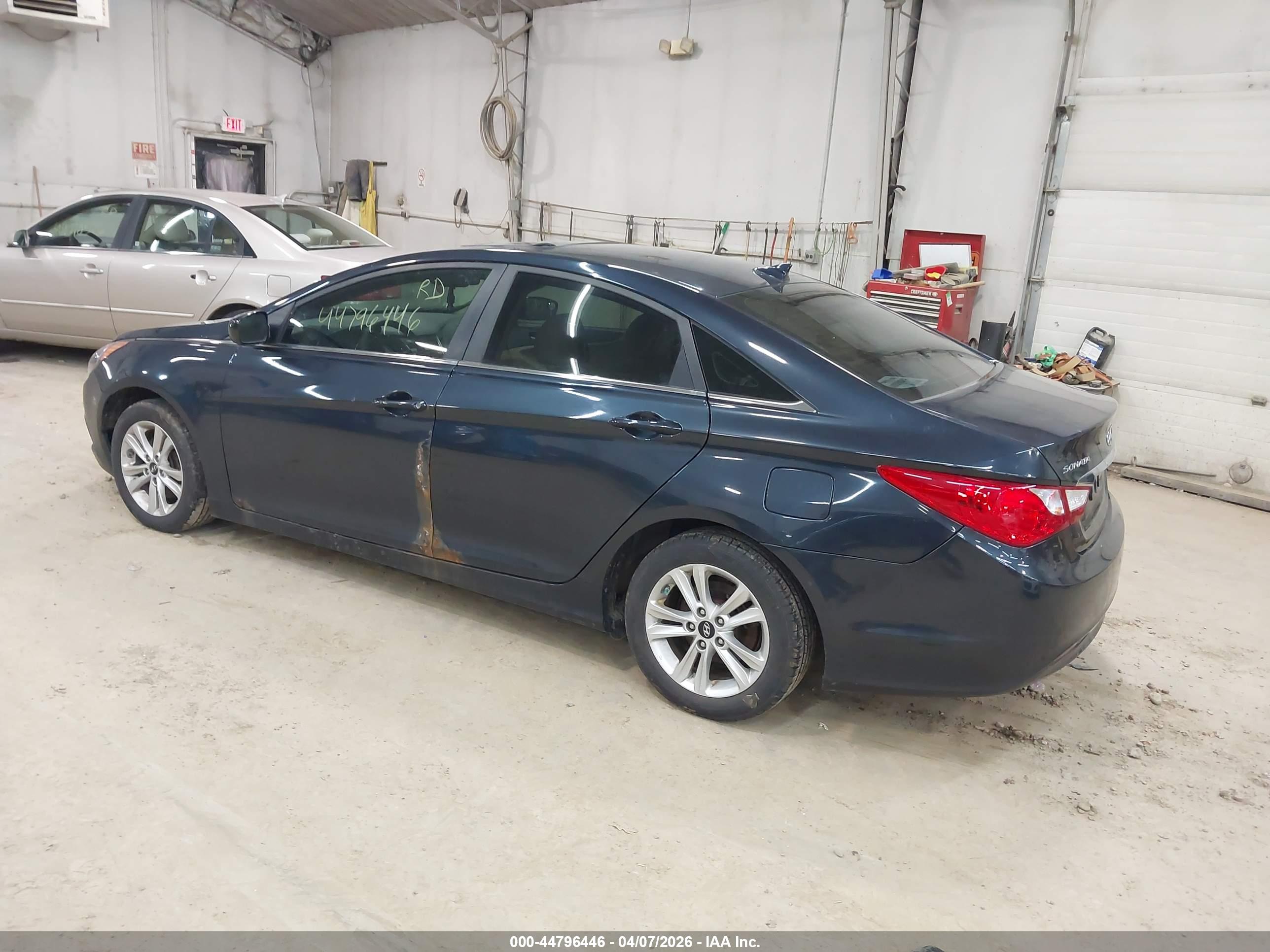 HYUNDAI SONATA image 3