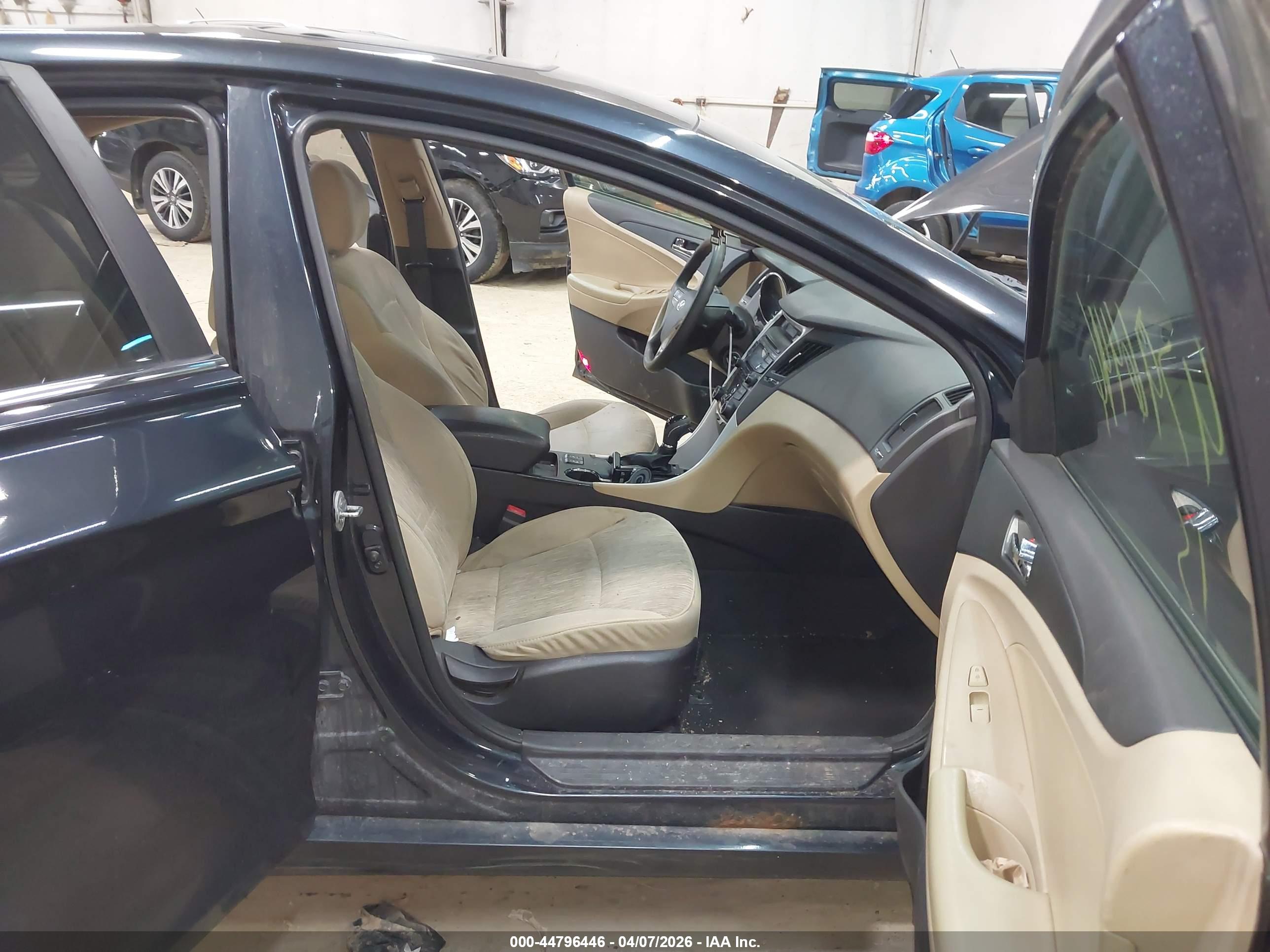 HYUNDAI SONATA image 5